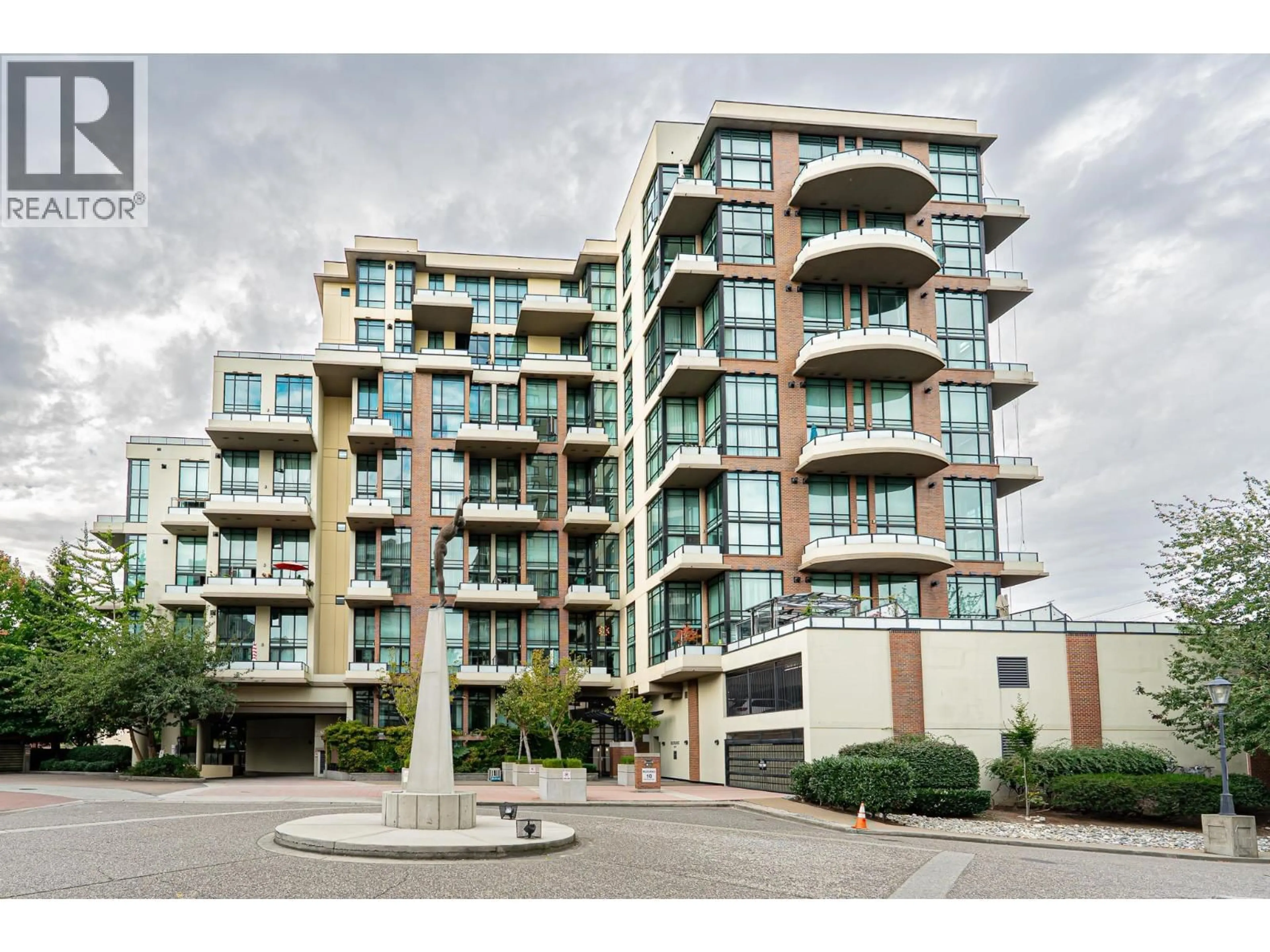 Unknown for 412 - 10 RENAISSANCE SQUARE, New Westminster British Columbia V3M7B1