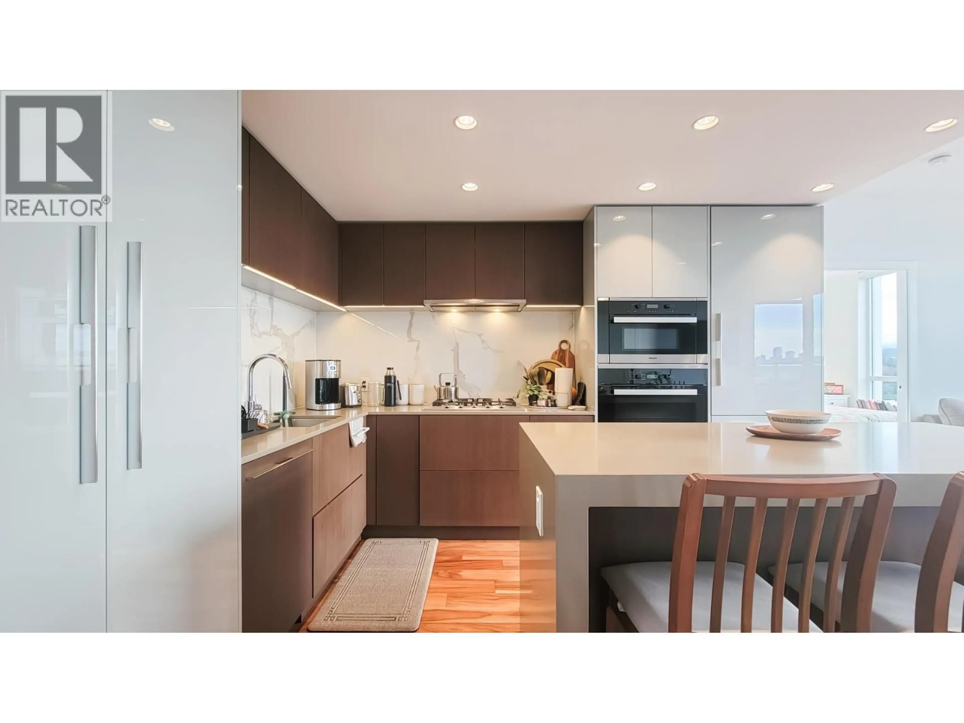 Contemporary kitchen, unknown for 1302 - 1632 LIONS GATE LANE, North Vancouver British Columbia V7P0E2
