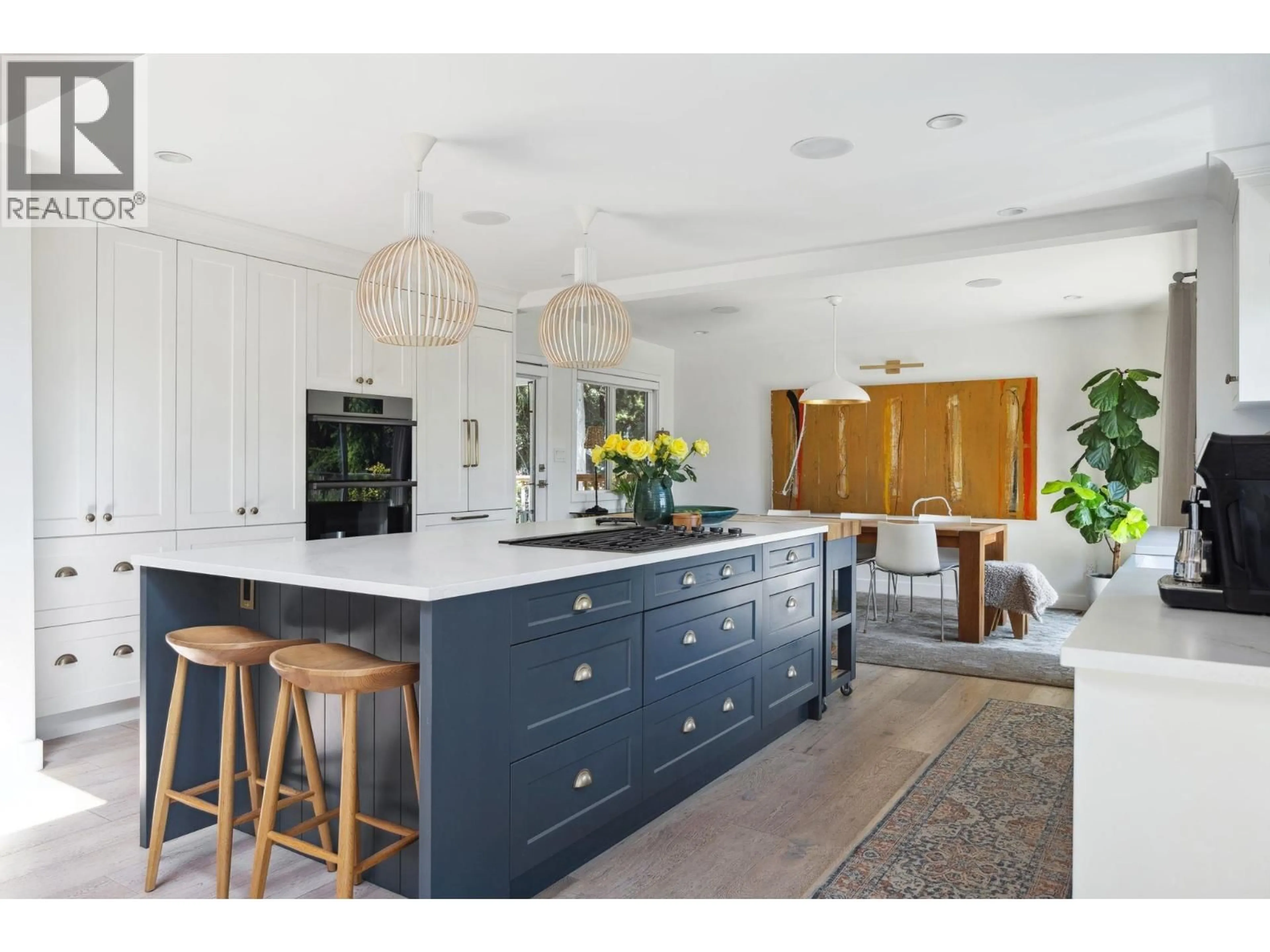 Contemporary kitchen, unknown for 4445 STONE COURT, West Vancouver British Columbia V7W2V4