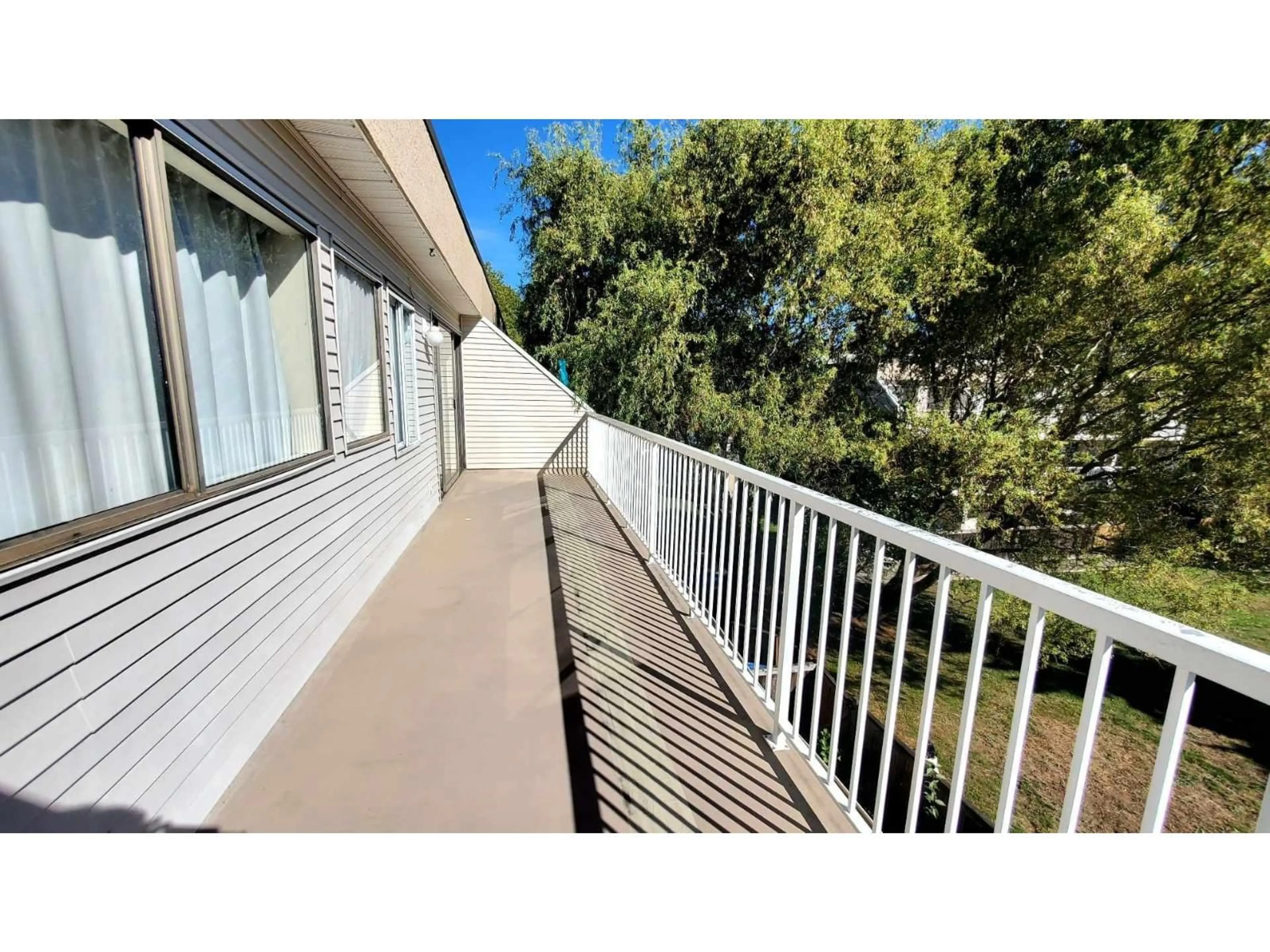 Balcony in the apartment, water/lake/river/ocean view for 43 - 17706 60, Surrey British Columbia V3S1V2