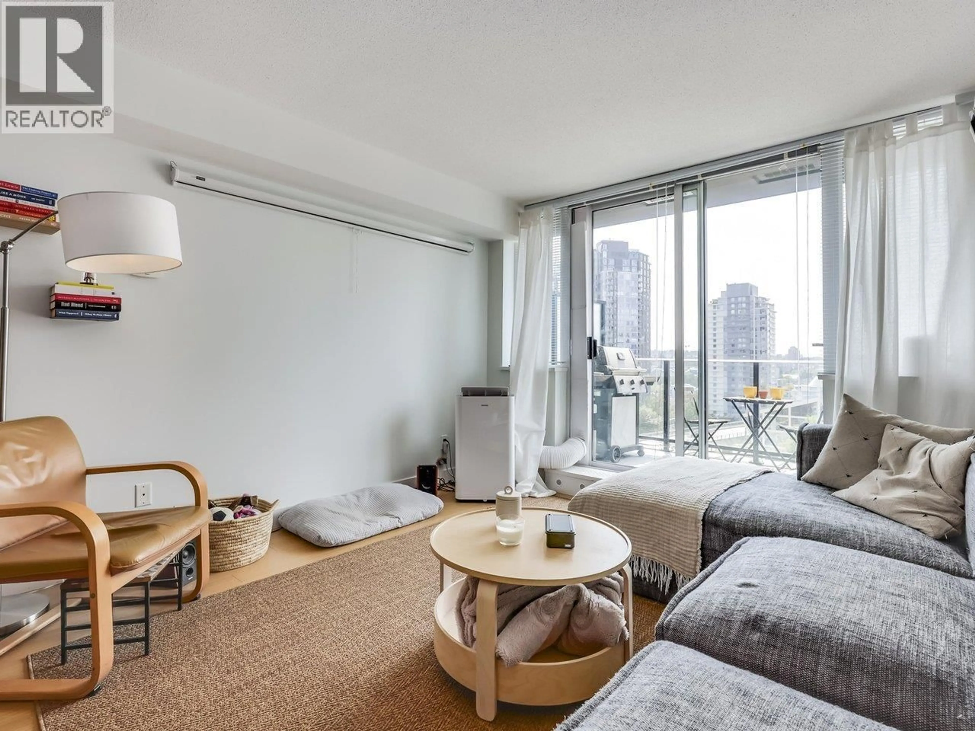 Living room with furniture, unknown for 912 - 1325 ROLSTON STREET, Vancouver British Columbia V6B0M2