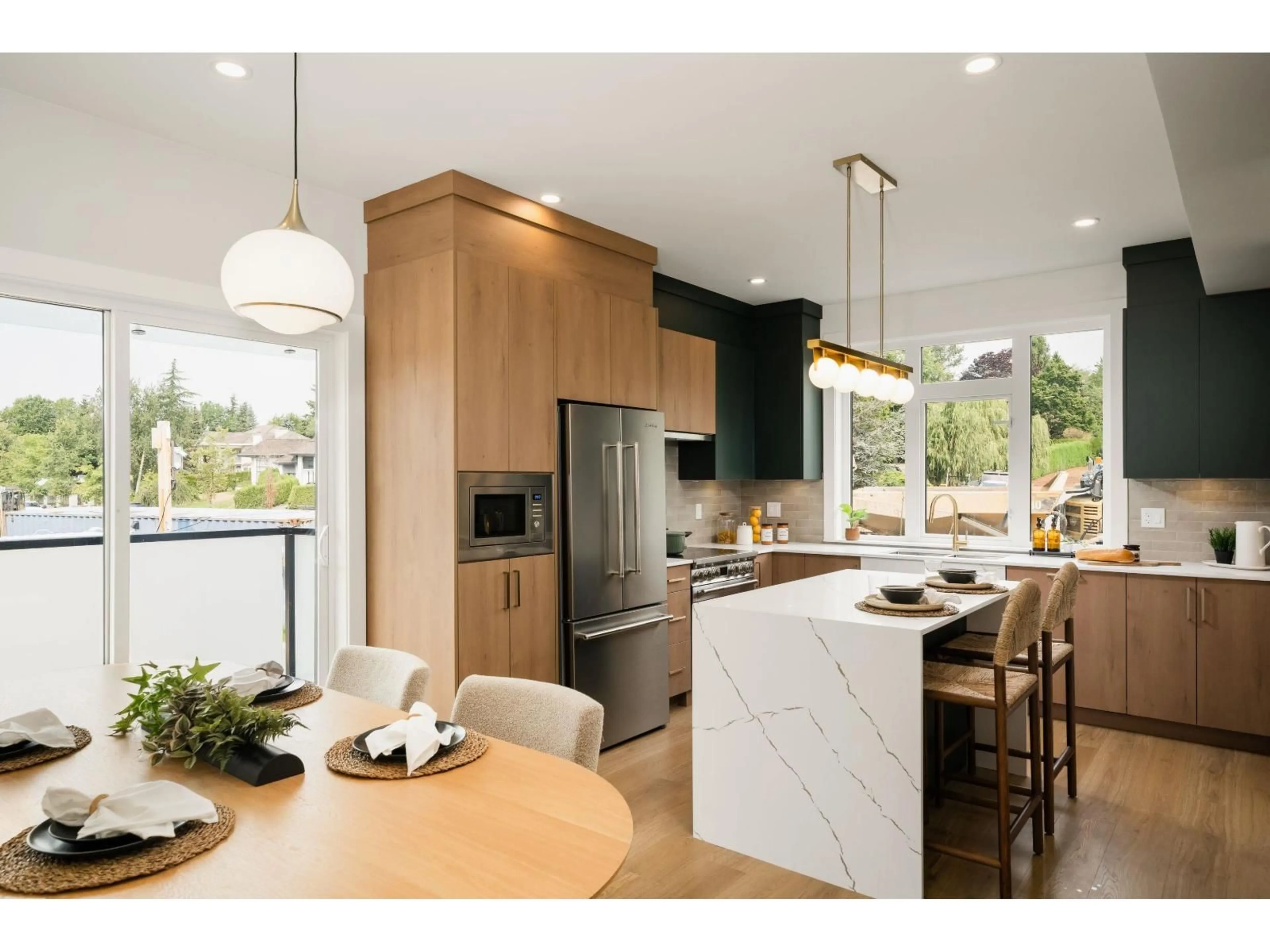 Open concept kitchen, wood/laminate floor for 82 - 1788 168 STREET, Surrey British Columbia V3S9X3