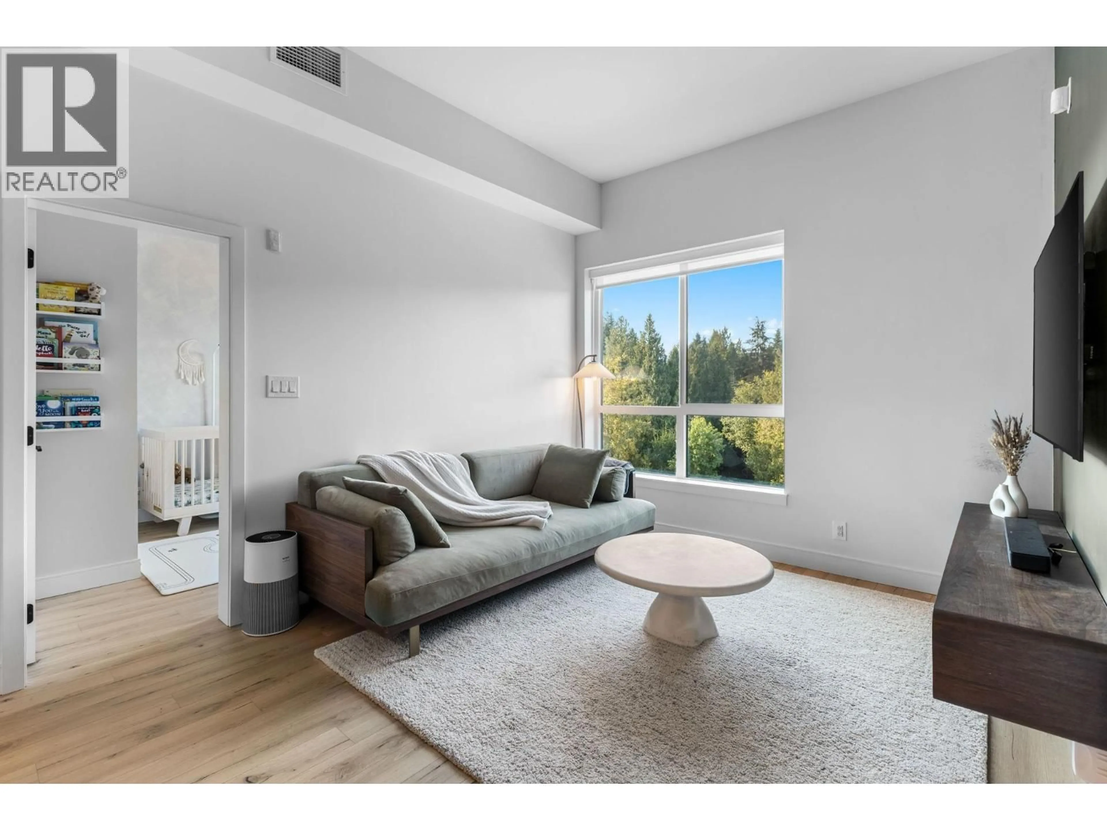 Living room with furniture, unknown for 619 - 55 KLAHANIE DRIVE, Port Moody British Columbia V3H0M9