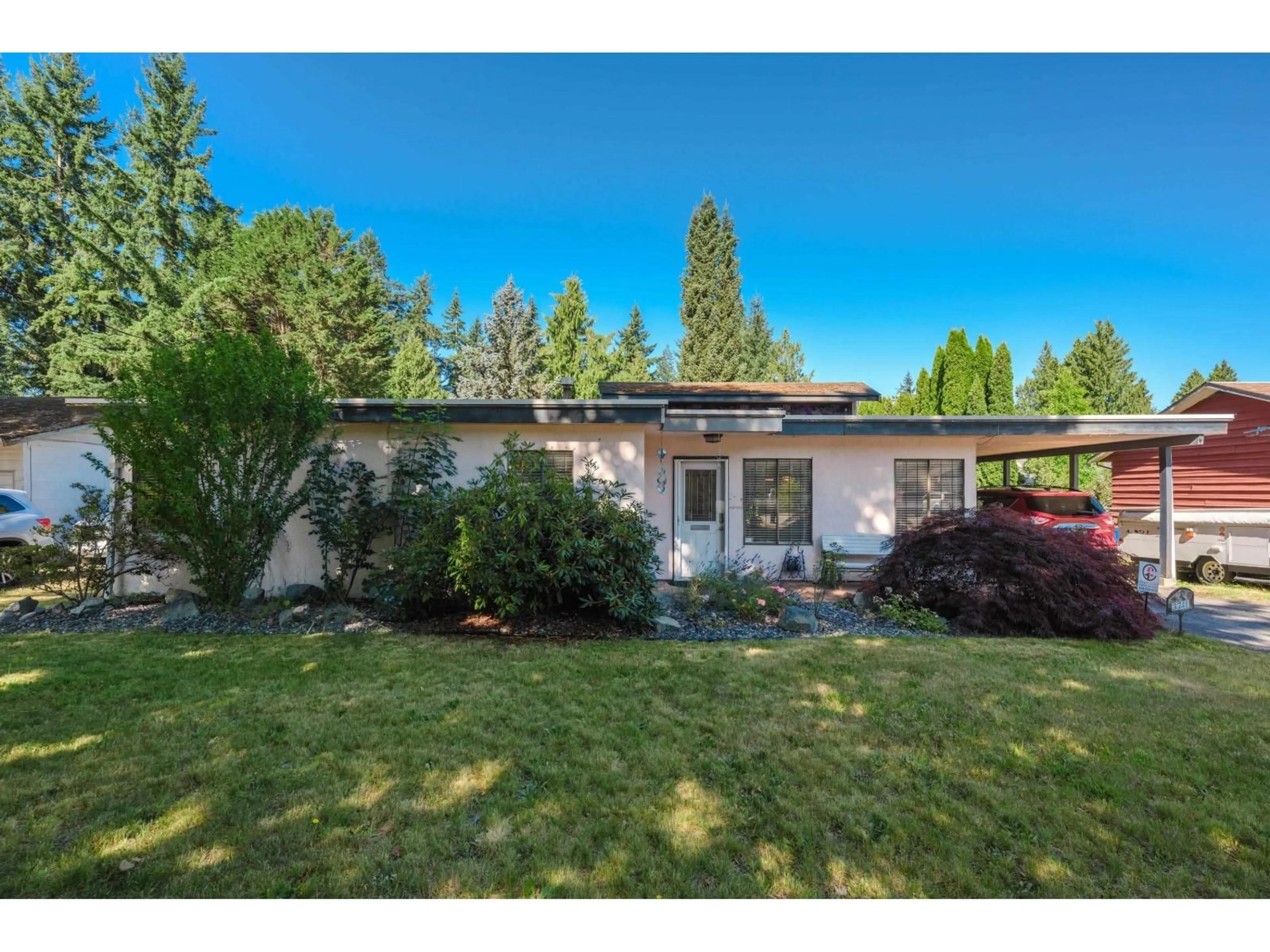 Unknown for 3741 207B, Langley British Columbia V3A2G2