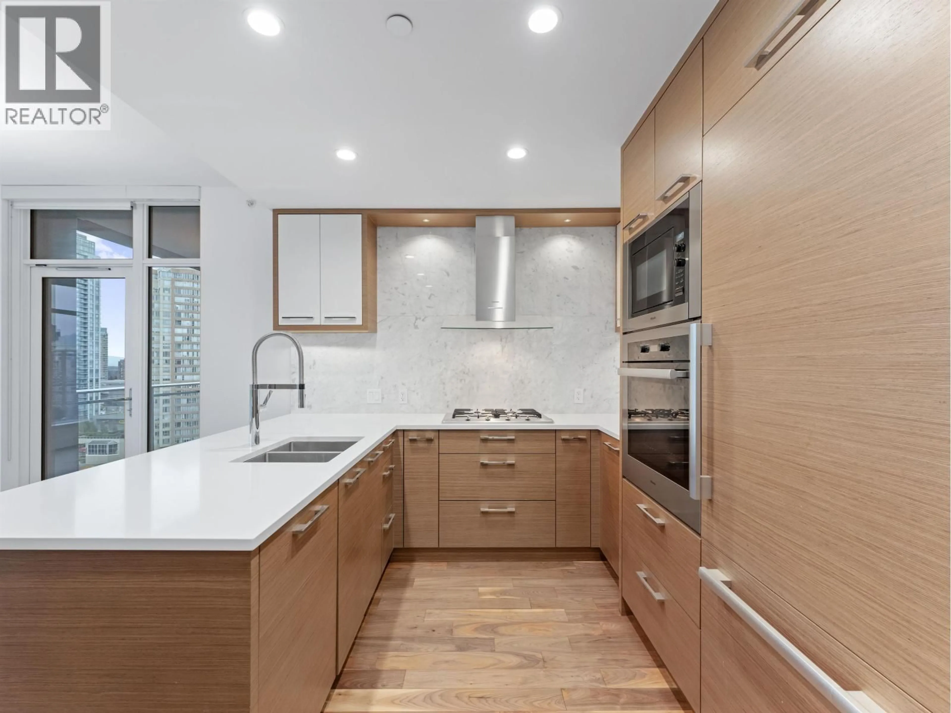 Contemporary kitchen, unknown for 1303 - 4360 BERESFORD STREET, Burnaby British Columbia V5H0G2