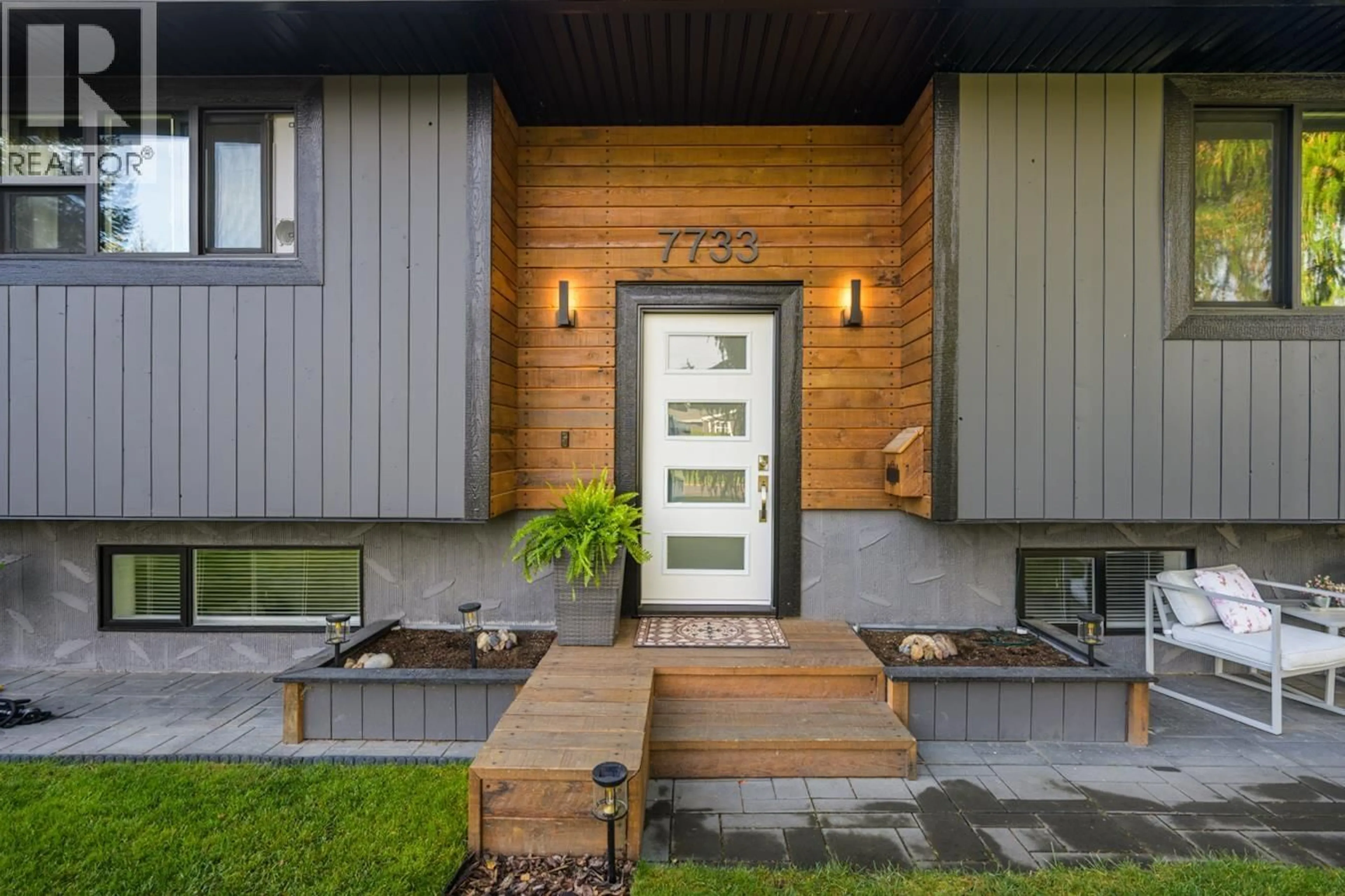 Indoor entryway for 7733 LANCASTER CRESCENT, Prince George British Columbia V2N3R2