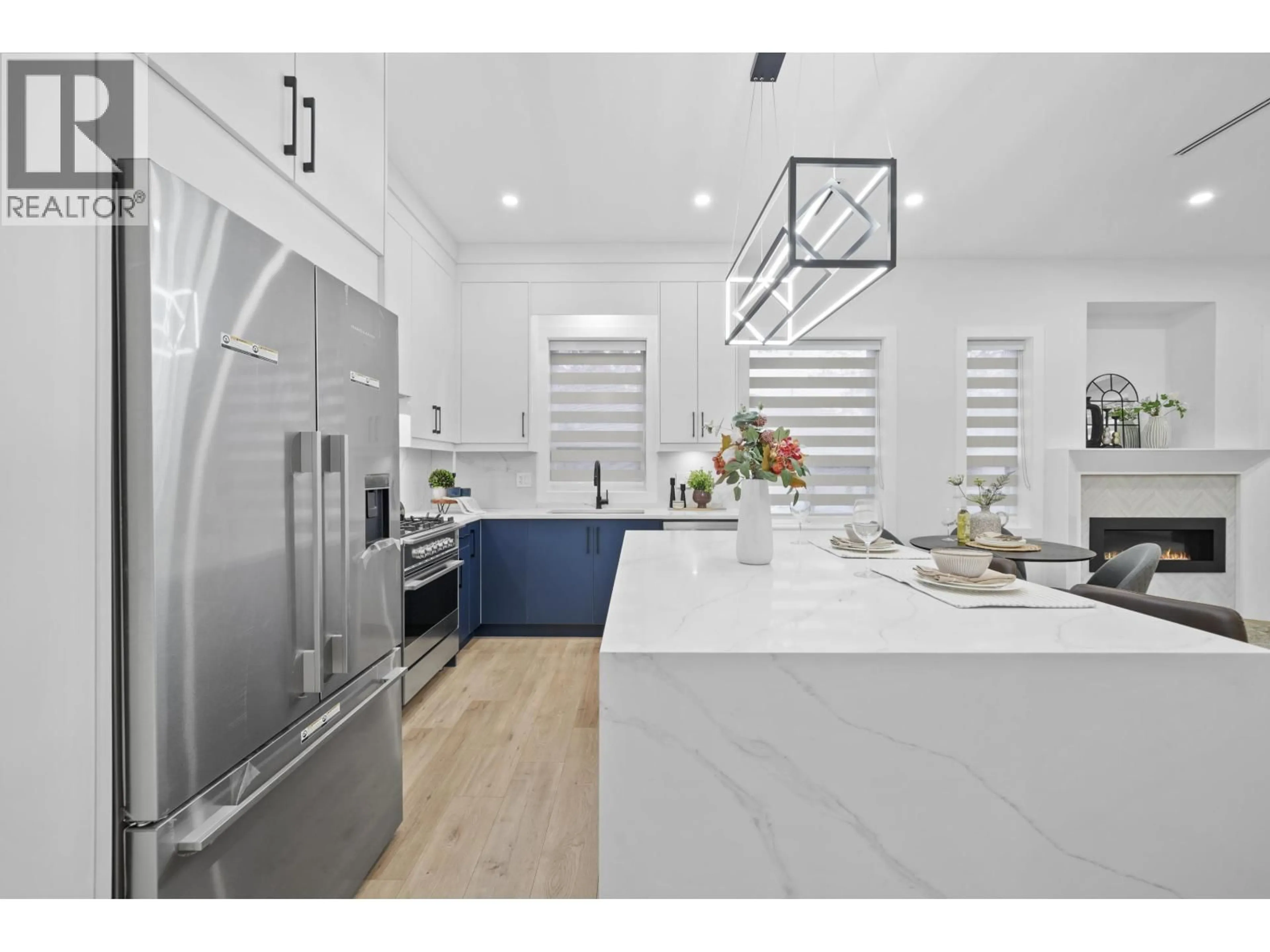 Contemporary kitchen, ceramic/tile floor for 2995 17TH AVENUE, Vancouver British Columbia V5M2N4