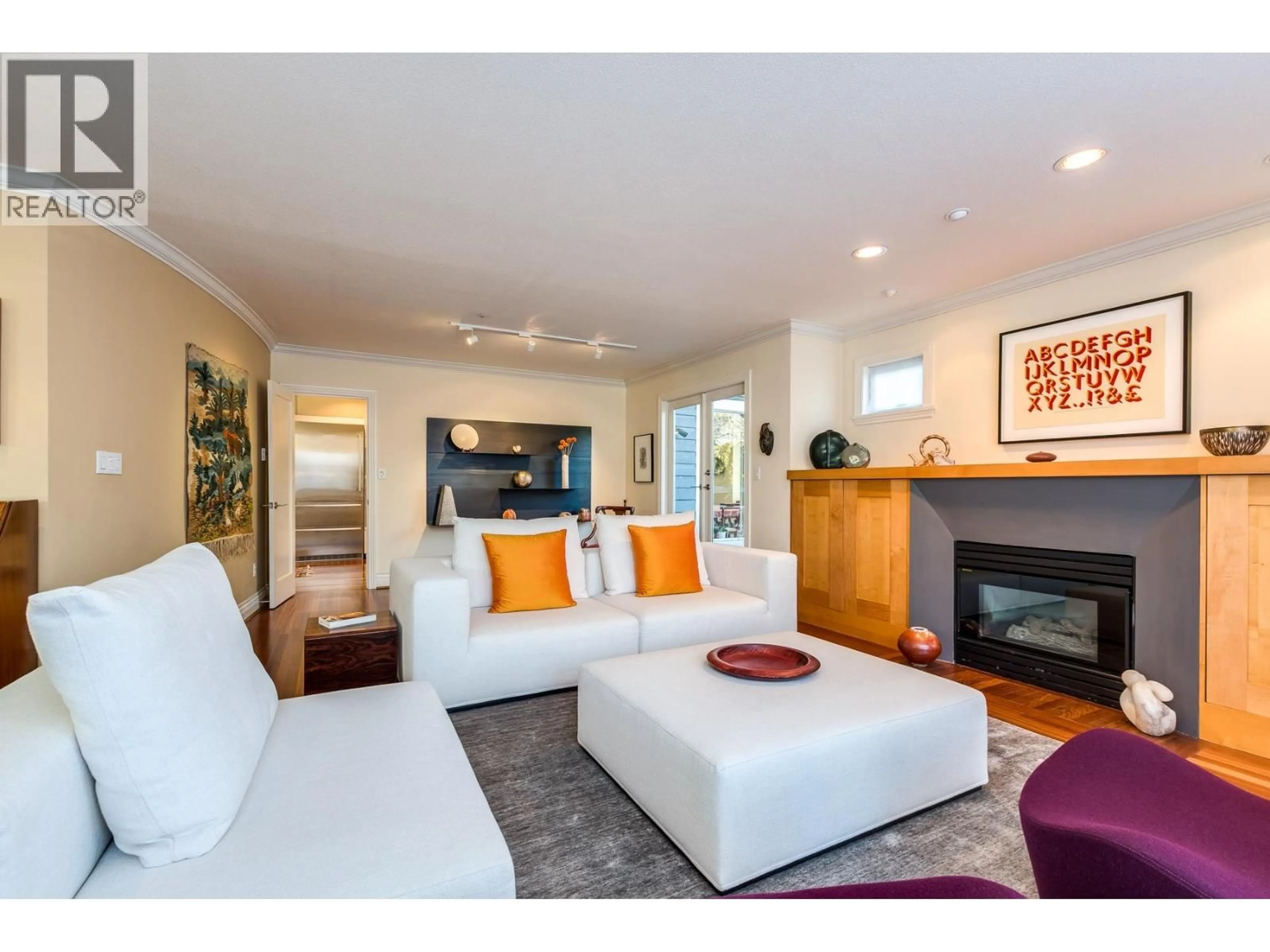 Living room with furniture, unknown for 2352 7TH AVENUE, Vancouver British Columbia V6K1Y5
