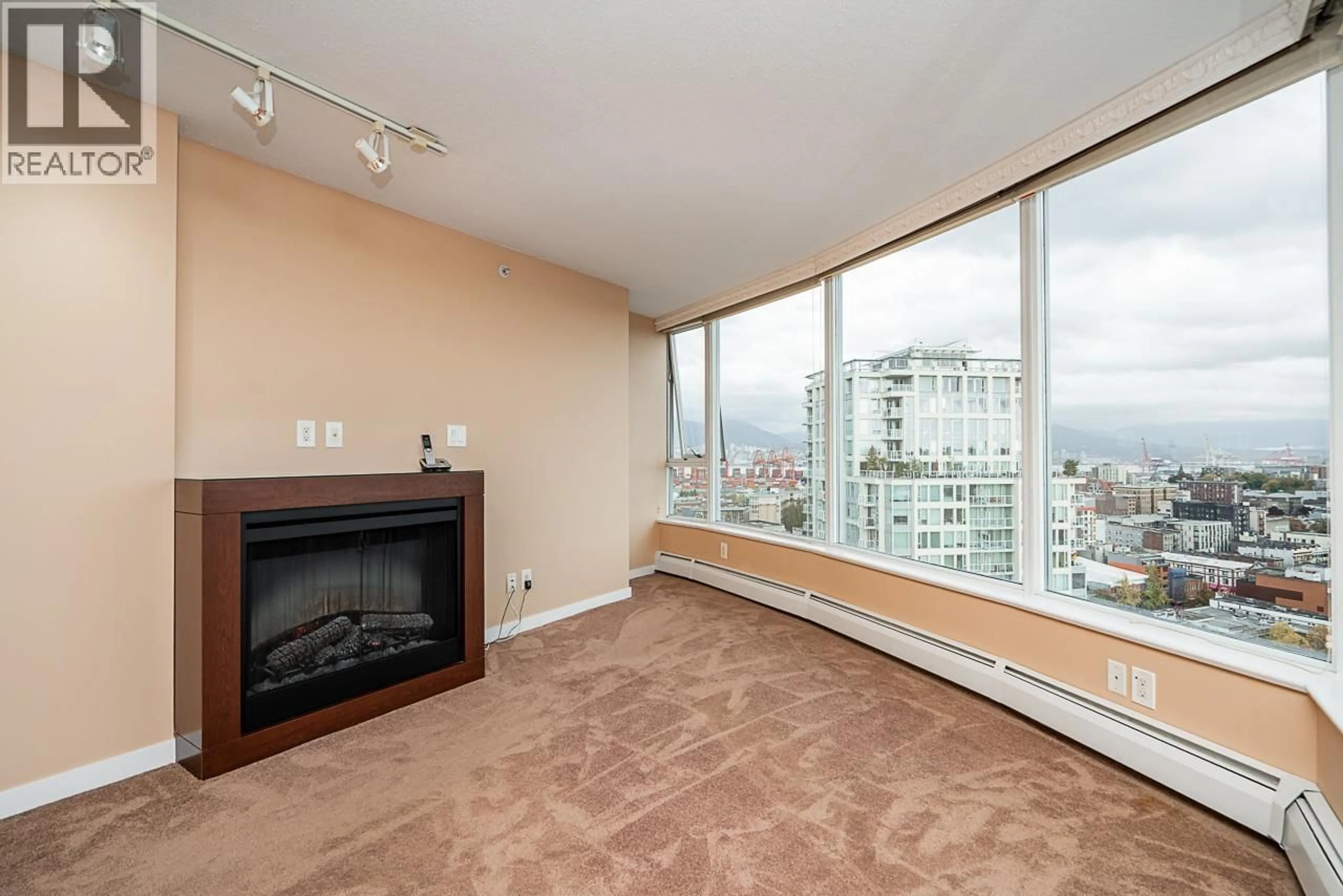 Living room with furniture, unknown for 2608 - 58 KEEFER PLACE, Vancouver British Columbia V6B0B8
