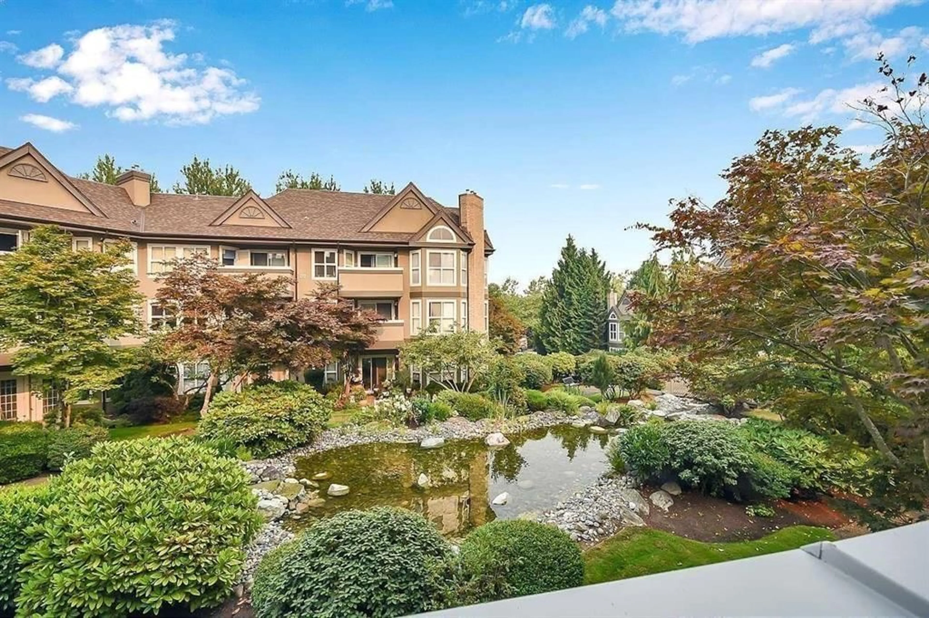 A pic from outside/outdoor area/front of a property/back of a property/a pic from drone, water/lake/river/ocean view for 201 - 12088 66, Surrey British Columbia V3W1Z9