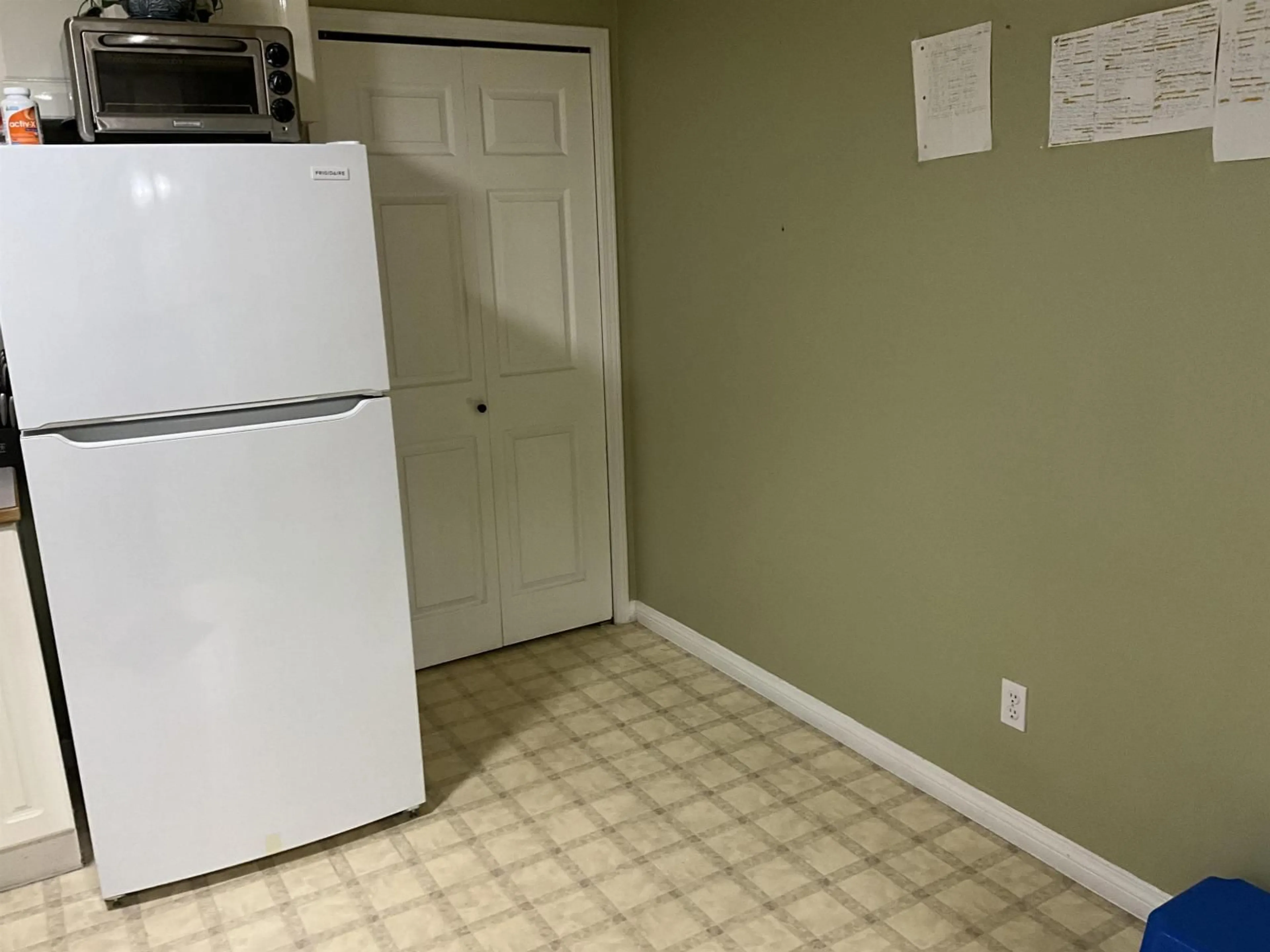 A pic of a room for 201 - 12088 66 AVENUE, Surrey British Columbia V3W1Z9