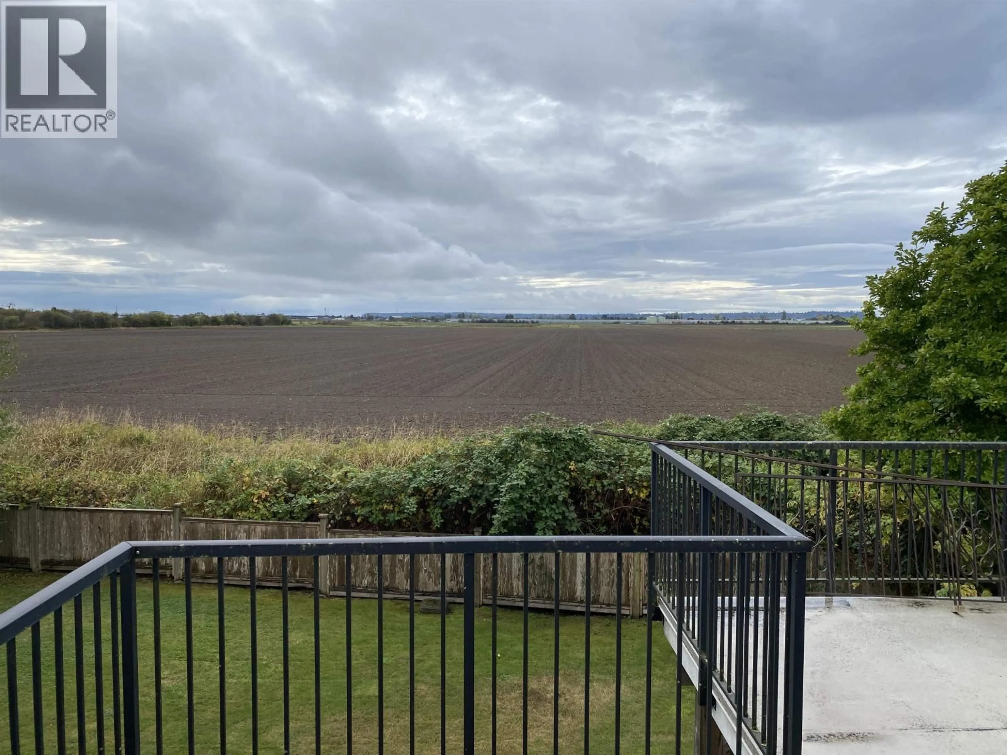 A pic from outside/outdoor area/front of a property/back of a property/a pic from drone, water/lake/river/ocean view for 5548 44 AVENUE, Delta British Columbia V4K1E1