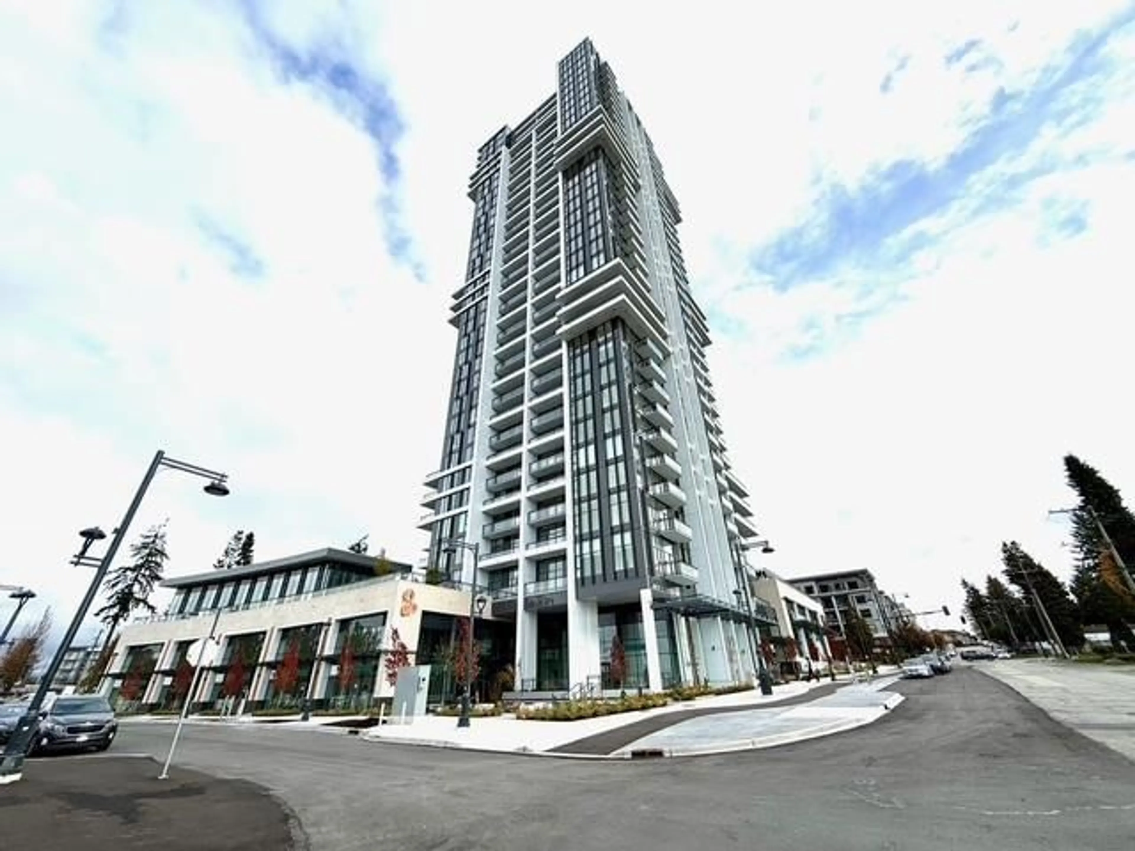 Indoor foyer for 1103 - 13675 107A, Surrey British Columbia V3T0X2