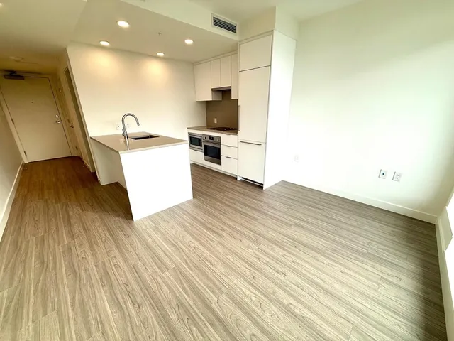 1103 - 13675 107A AVENUE, Surrey 5