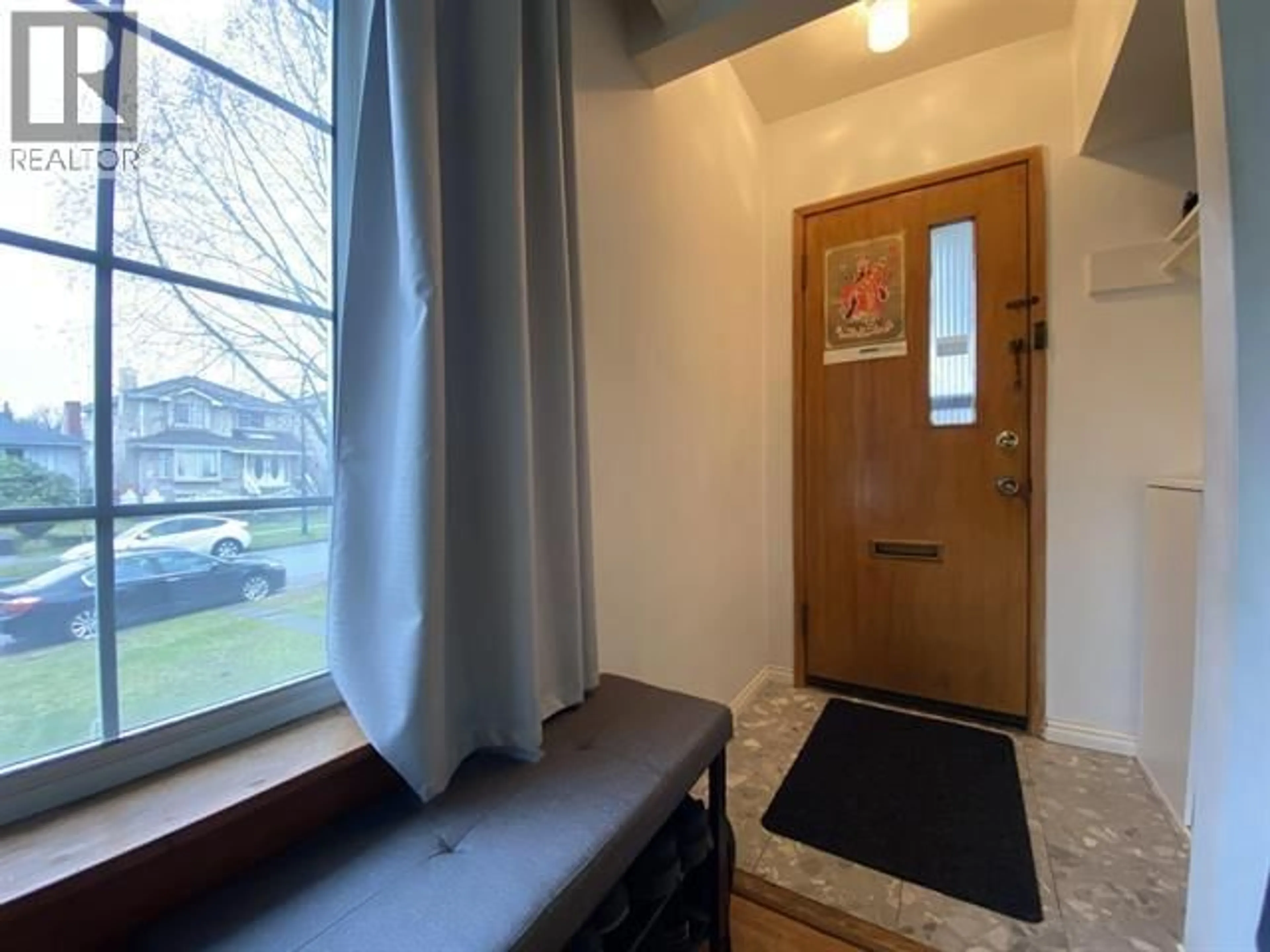 Indoor entryway for 6828 INVERNESS STREET, Vancouver British Columbia V5X4G2