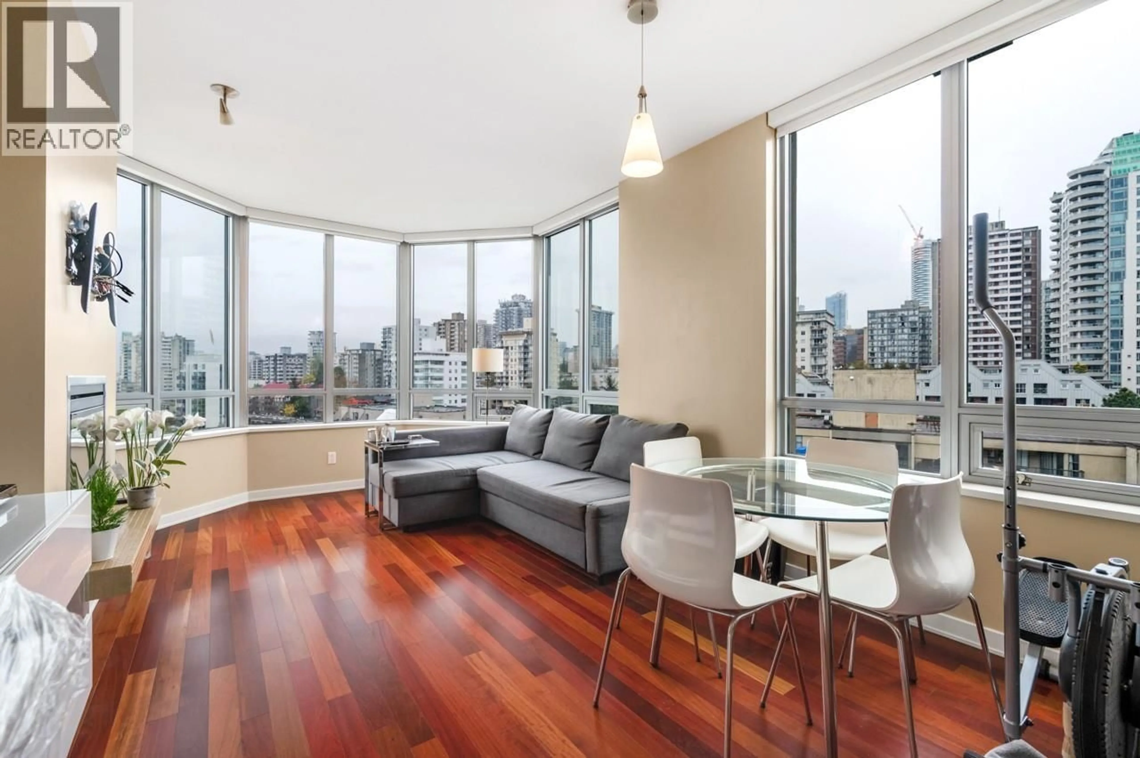 Living room with furniture, wood/laminate floor for 1206 - 1005 BEACH AVENUE, Vancouver British Columbia V6E3W2