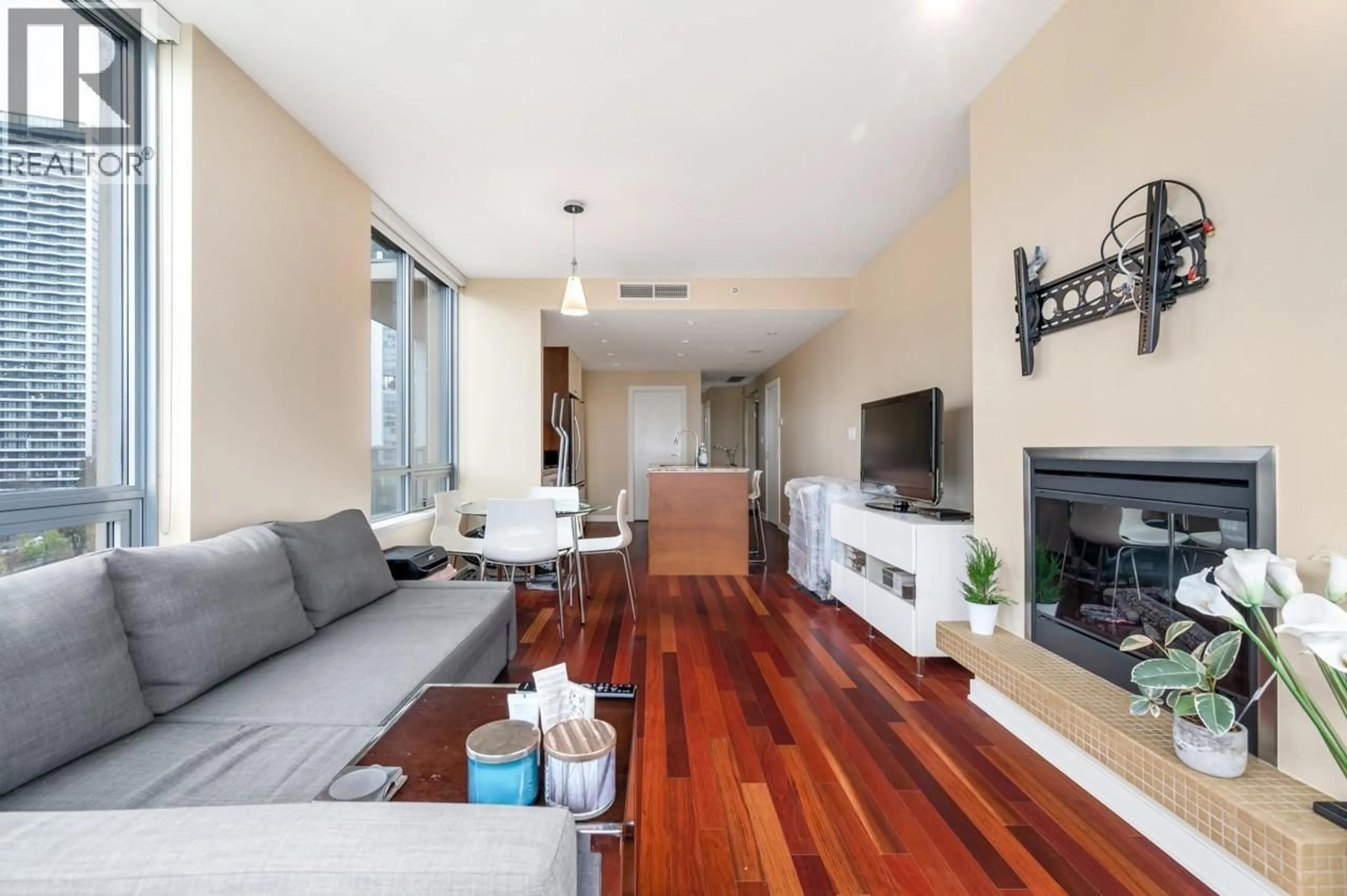 Living room with furniture, wood/laminate floor for 1206 - 1005 BEACH AVENUE, Vancouver British Columbia V6E3W2