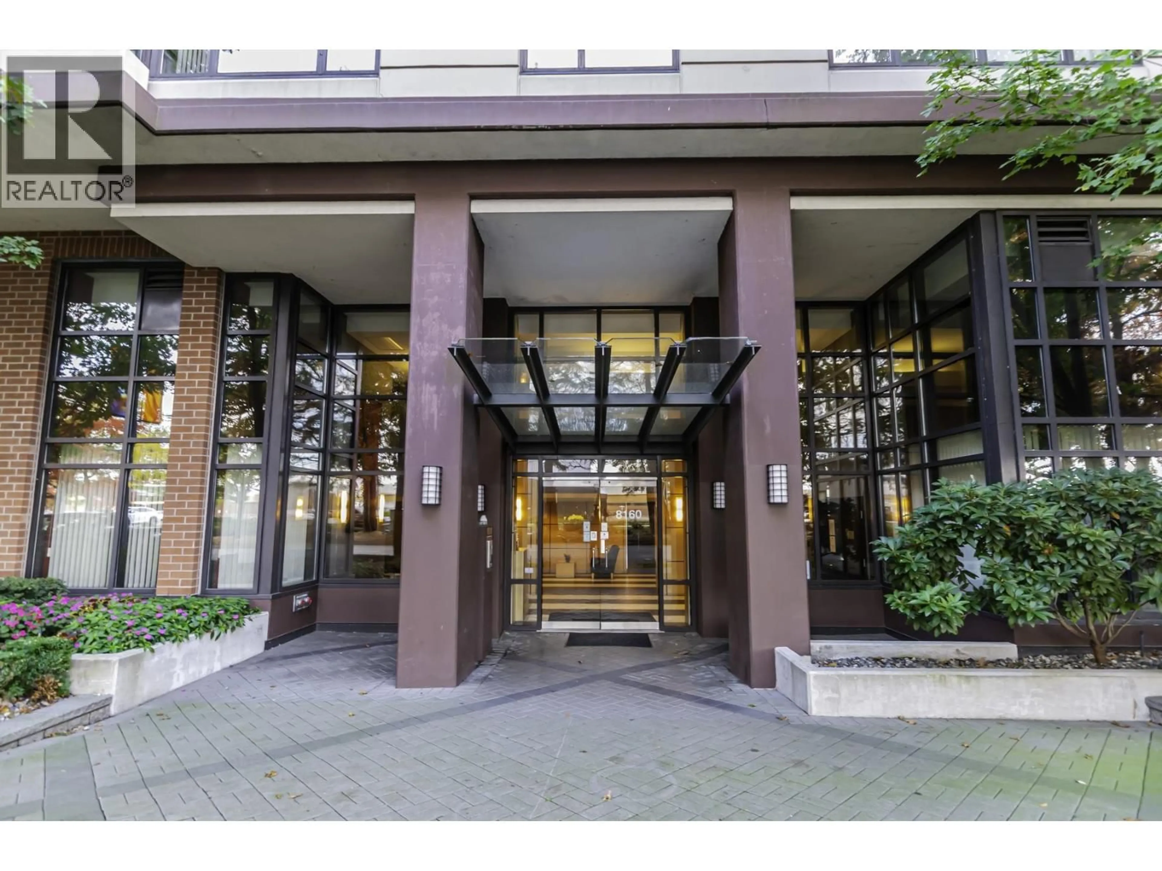 Indoor foyer for 1001 - 8160 LANSDOWNE ROAD, Richmond British Columbia V6X0A9