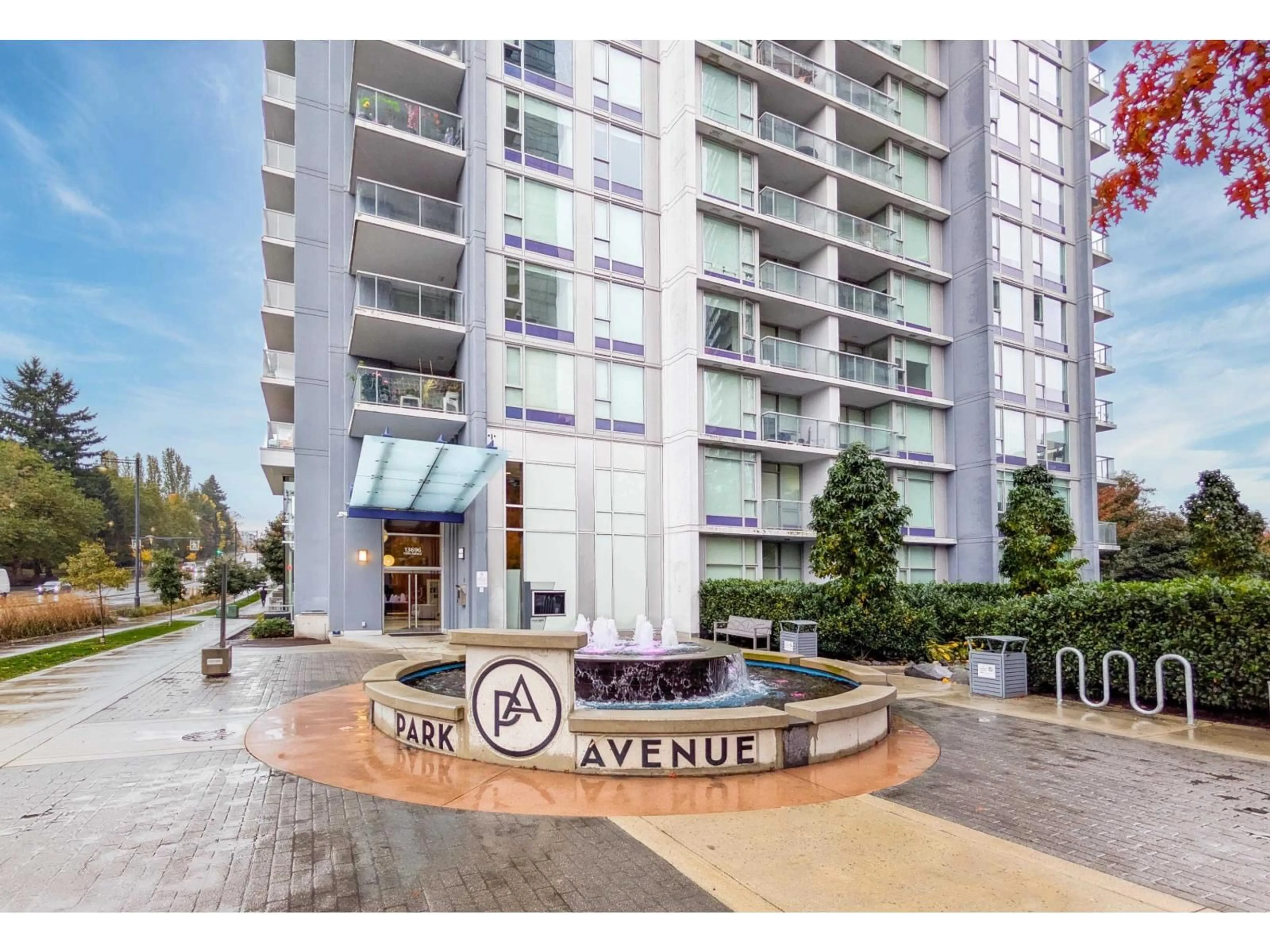 Indoor foyer for 2711 - 13696 100, Surrey British Columbia V3T0L5