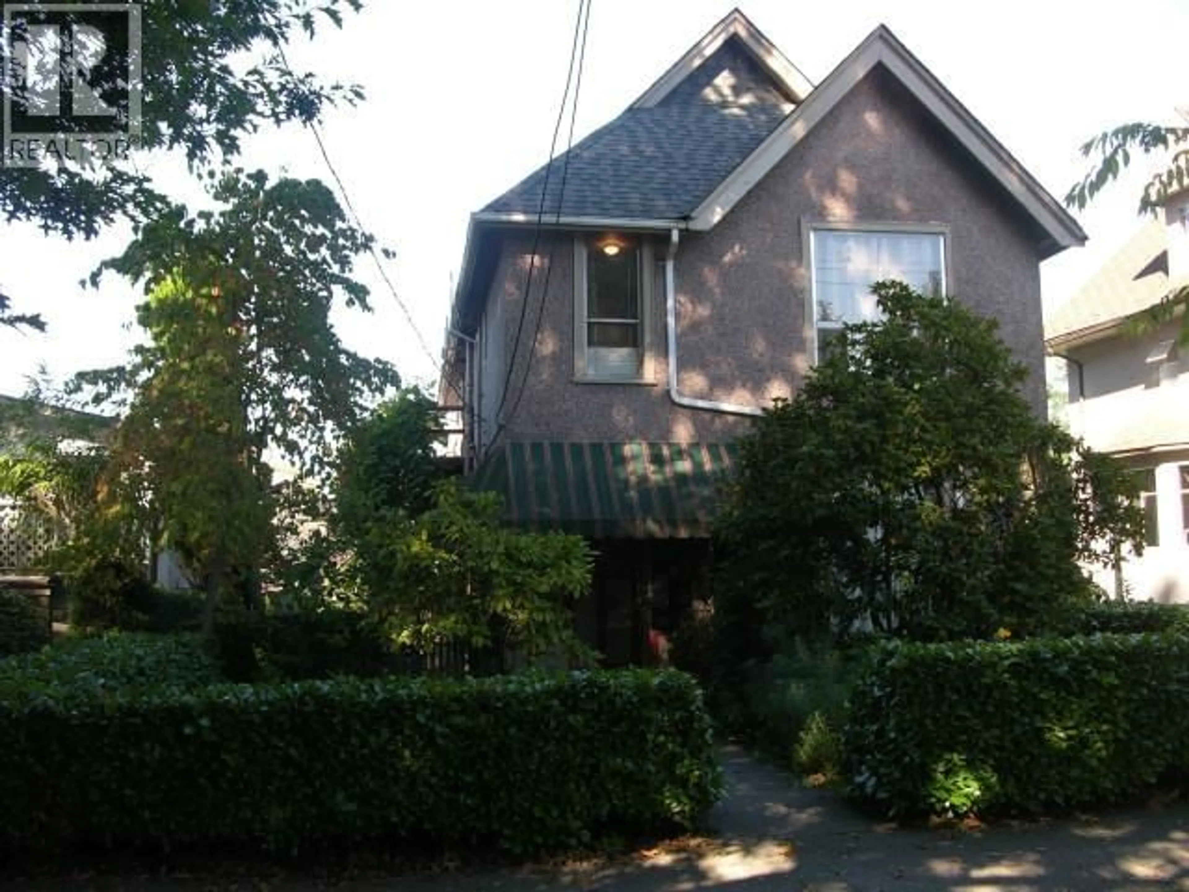 Unknown for 123 11TH AVENUE, Vancouver British Columbia V5Y1S8