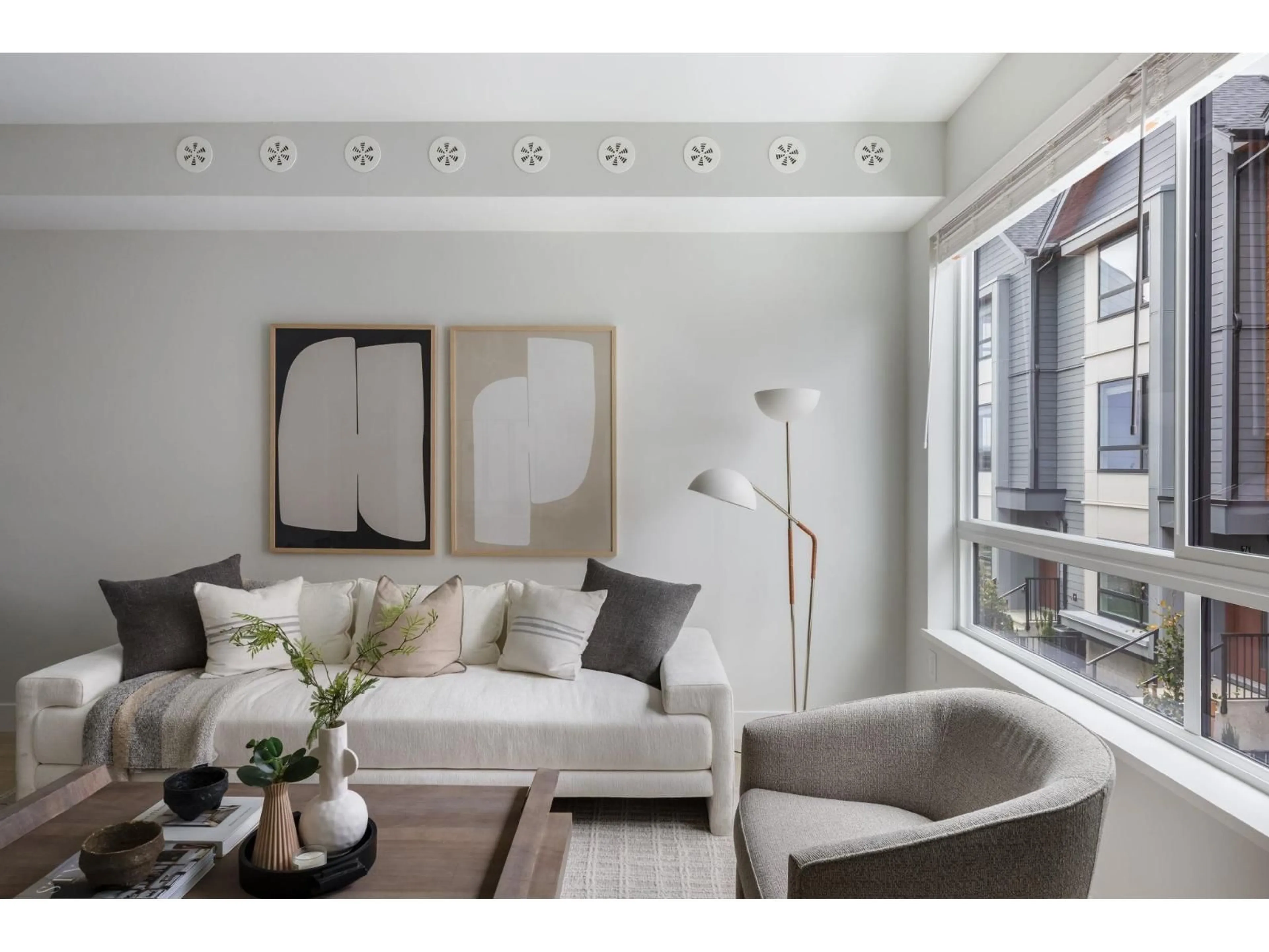 Living room with furniture, wood/laminate floor for 57 - 30530 CARDINAL, Abbotsford British Columbia V2T0A5