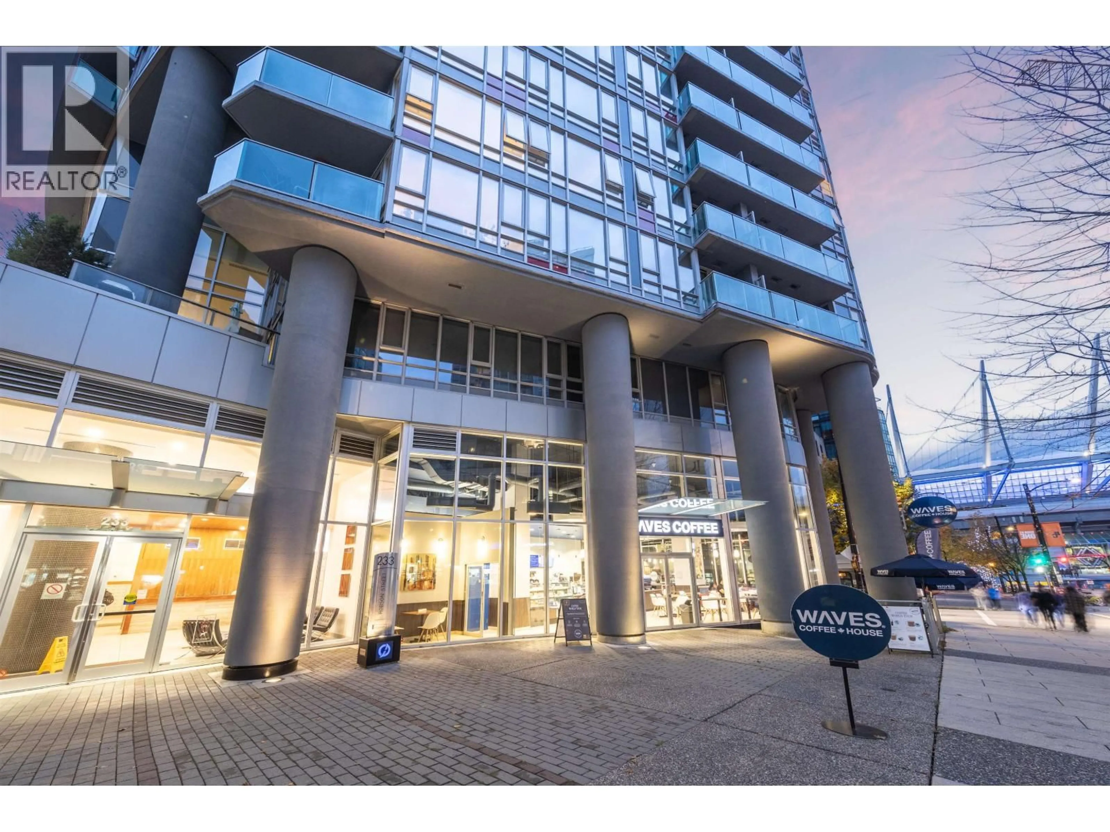 Indoor foyer for 1606 - 233 ROBSON STREET, Vancouver British Columbia V6B0E8