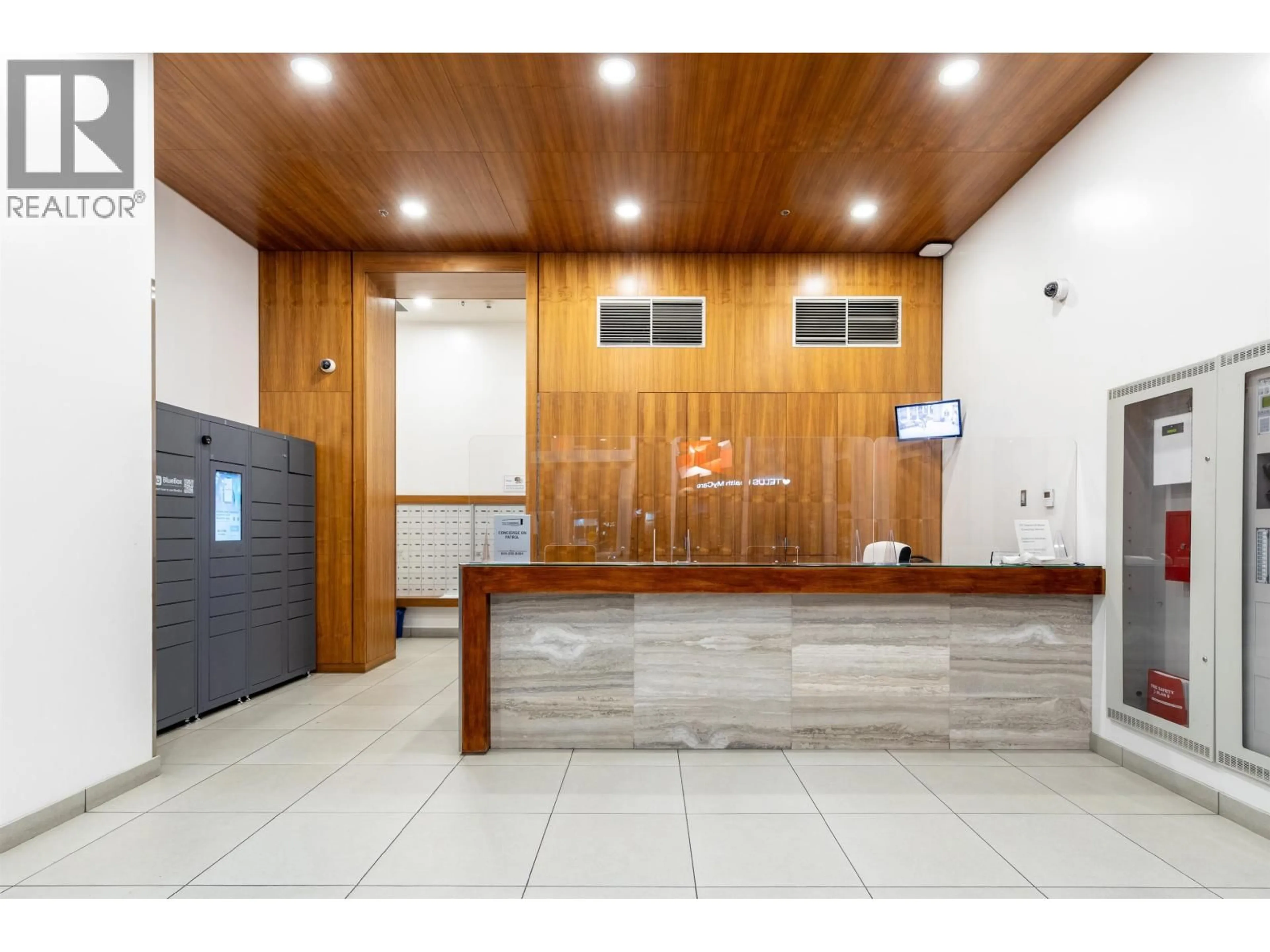 Indoor foyer for 1606 - 233 ROBSON STREET, Vancouver British Columbia V6B0E8
