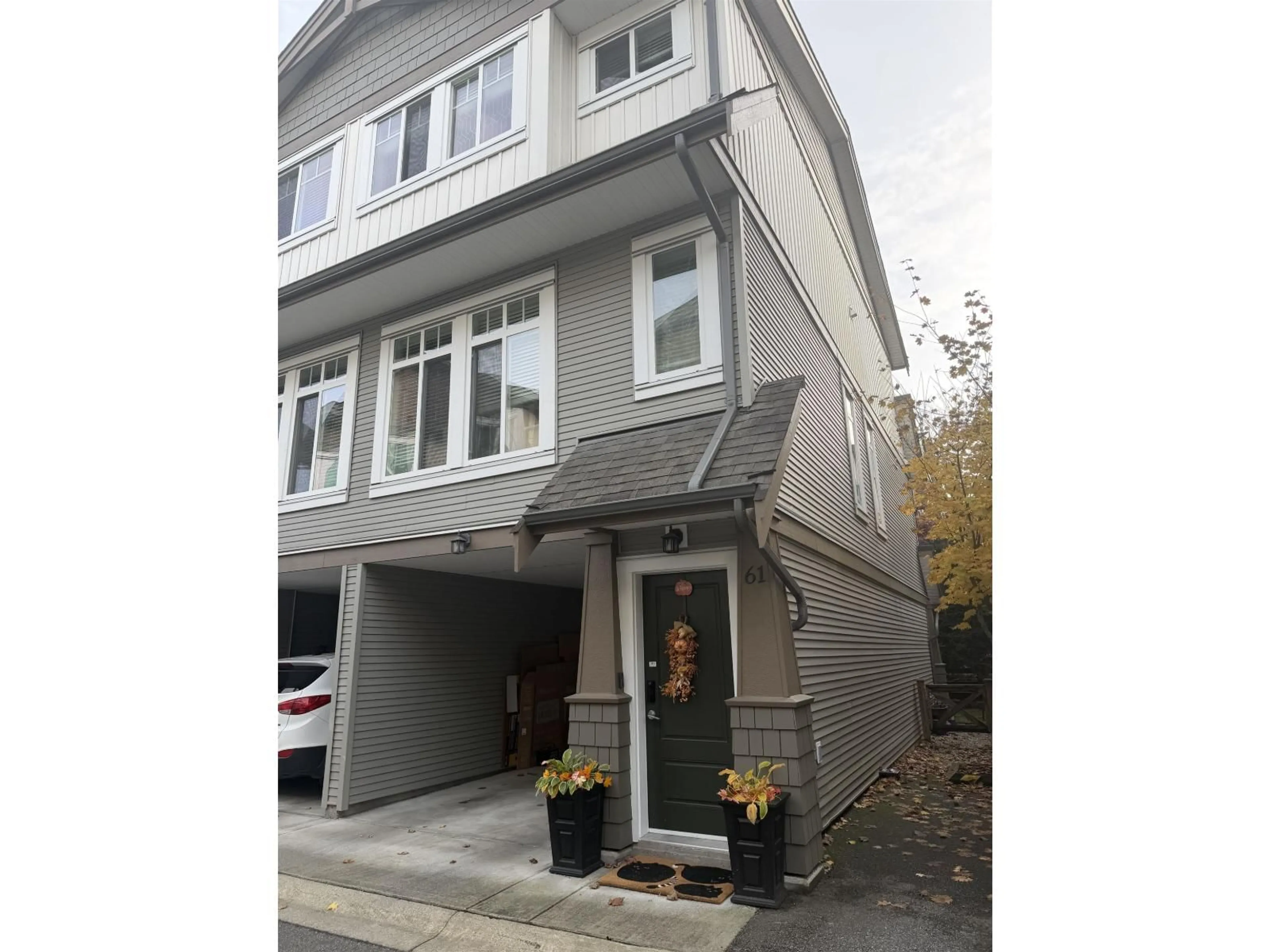 Unknown for 61 - 8250 209B, Langley British Columbia V2Y0J7