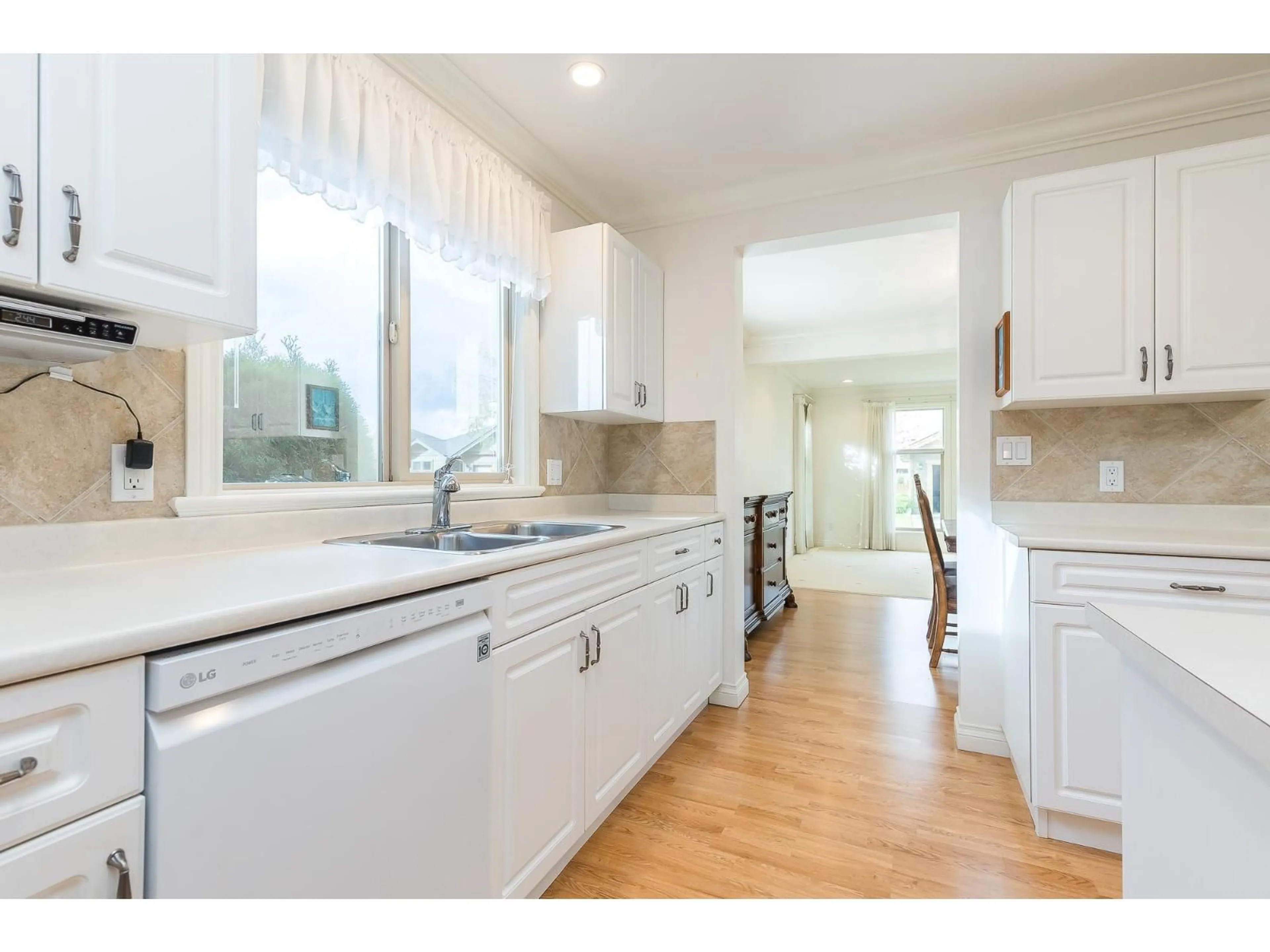 Open concept kitchen, unknown for 86 - 46000 THOMAS ROAD, Chilliwack British Columbia V2R5W6