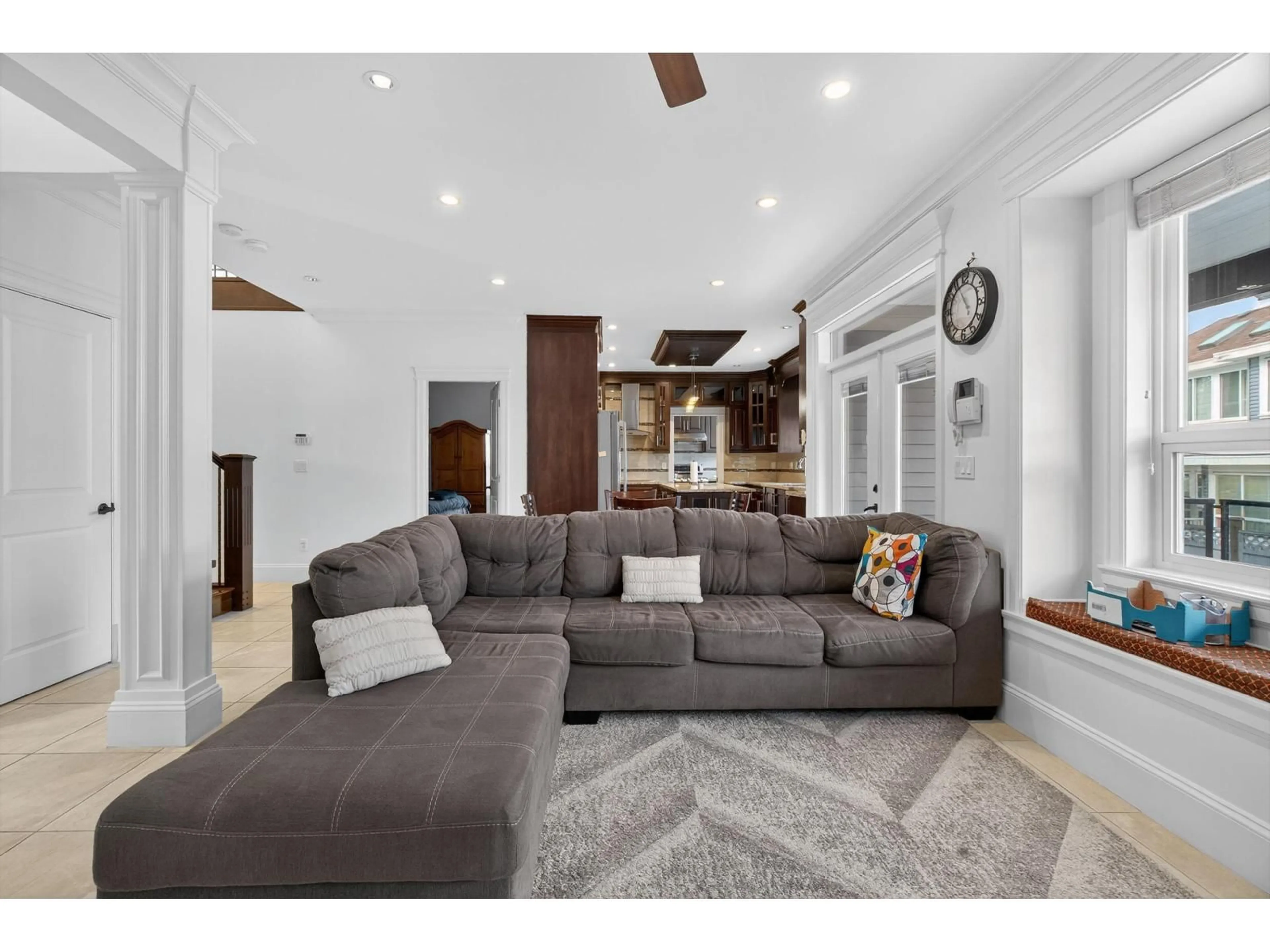 Living room with furniture, unknown for 13255 62, Surrey British Columbia V3X2H7