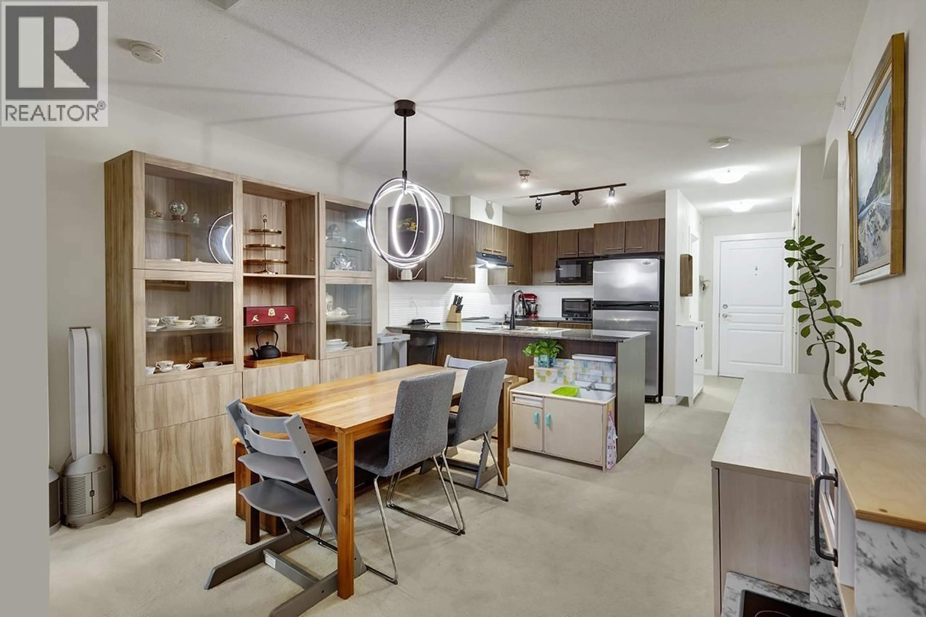 Open concept kitchen, unknown for 406 - 4728 BRENTWOOD DRIVE, Burnaby British Columbia V5C0G2