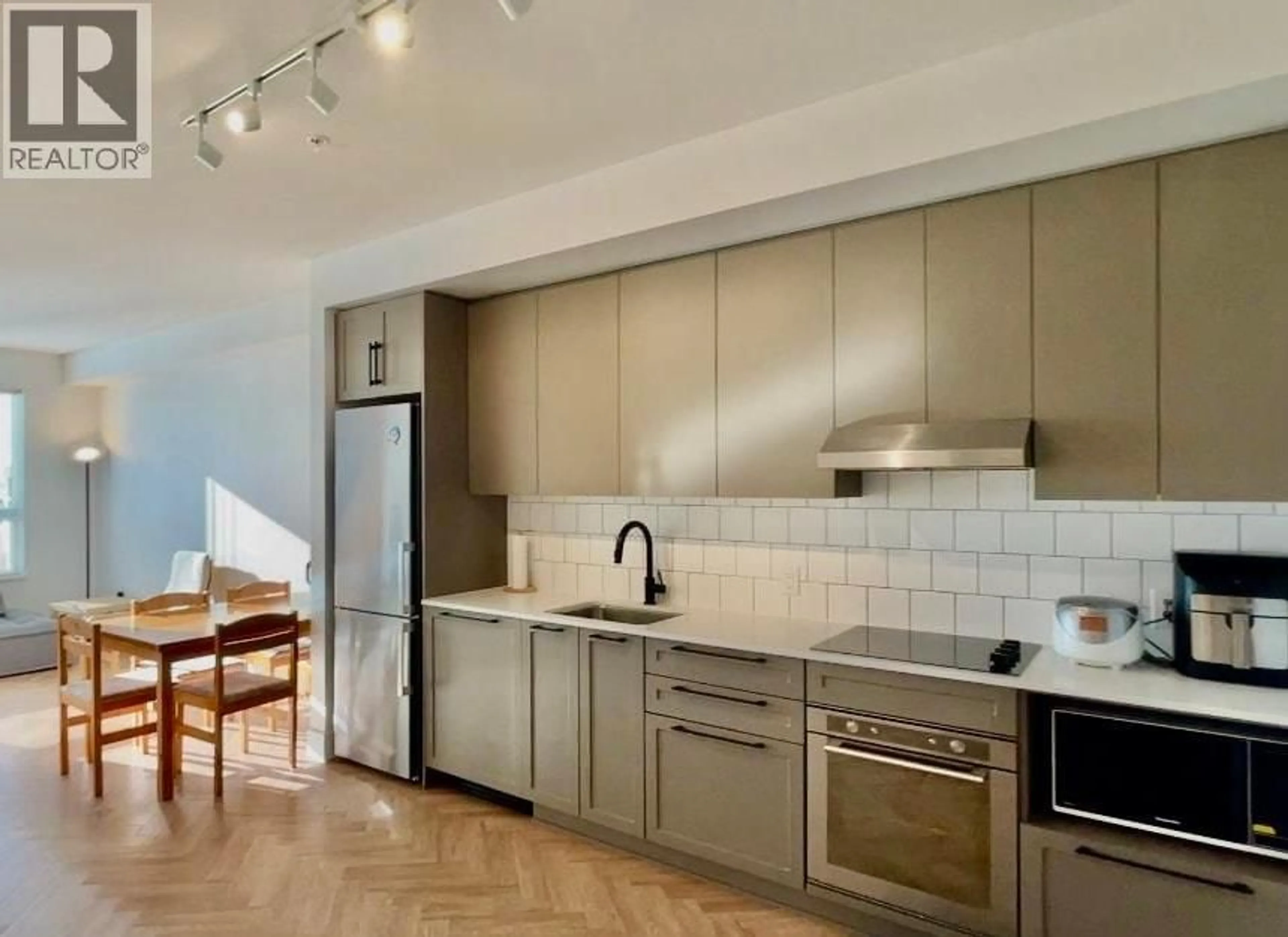 Unknown for 309 - 9228 SLOPES MEWS, Burnaby British Columbia V5A0E9