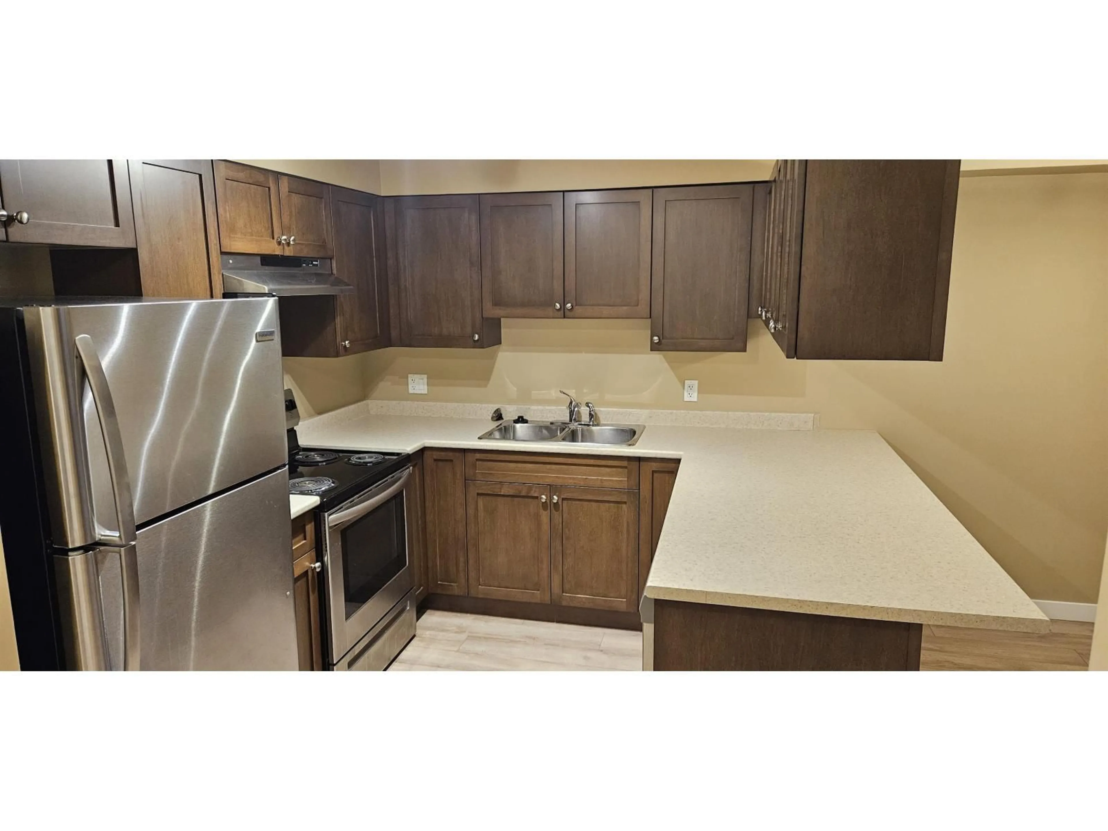 Standard kitchen, unknown for 310 - 33960 OLD YALE, Abbotsford British Columbia V2S2J9