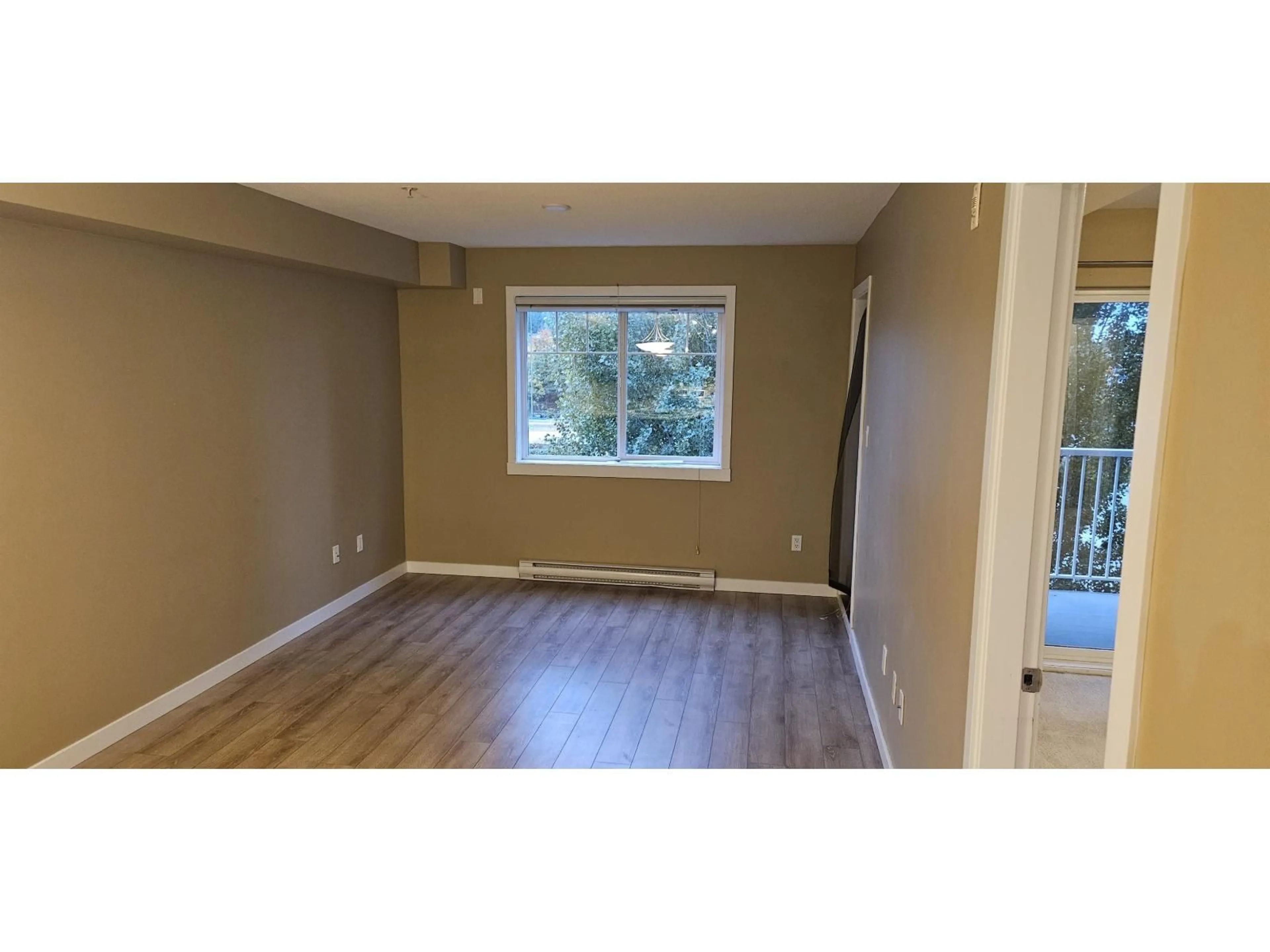 A pic of a room for 310 - 33960 OLD YALE, Abbotsford British Columbia V2S2J9