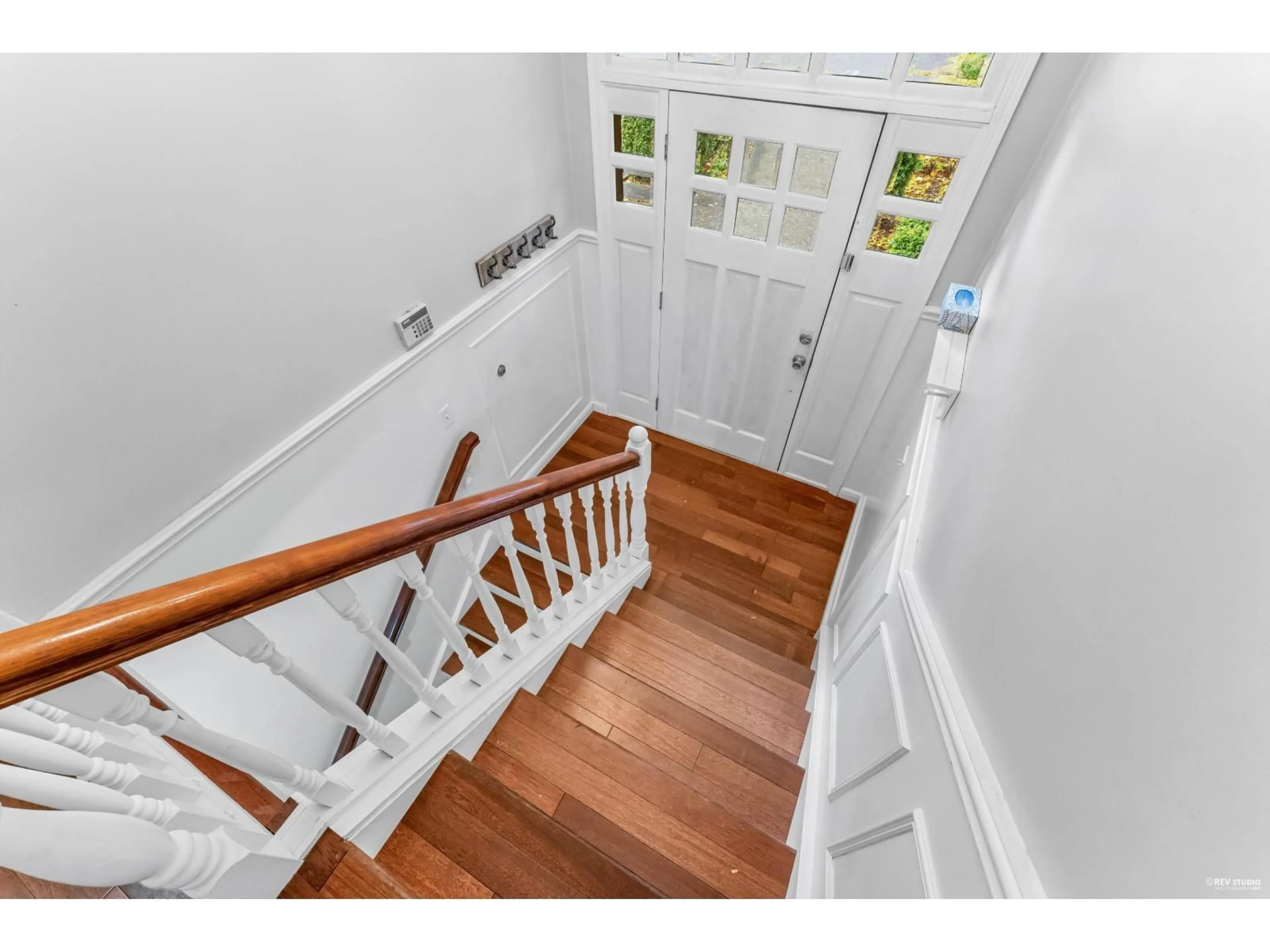 Unknown for 2214 153A, Surrey British Columbia V4A4R5