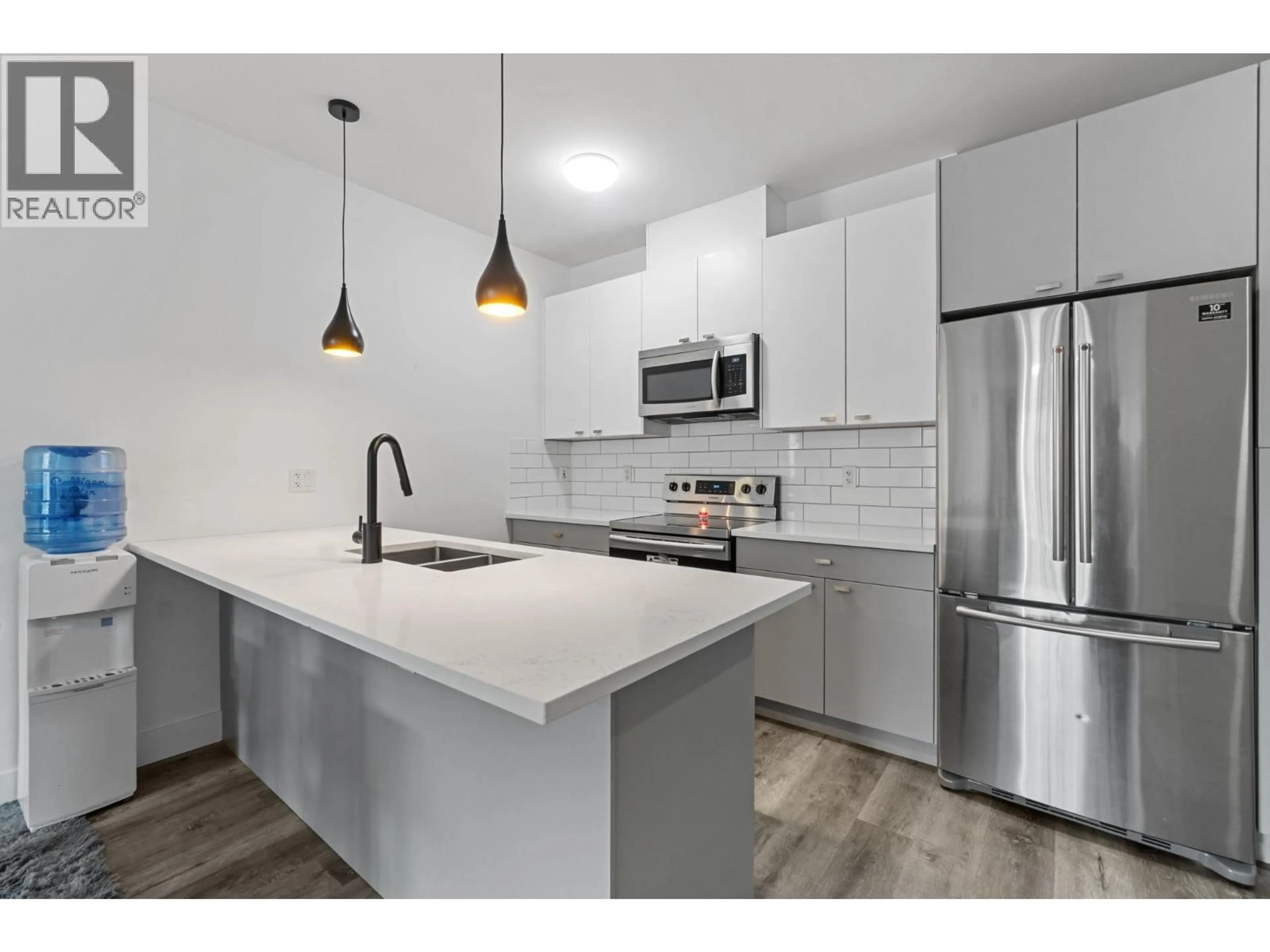 Open concept kitchen, unknown for PH14 - 12320 222 STREET, Maple Ridge British Columbia V2X4K8