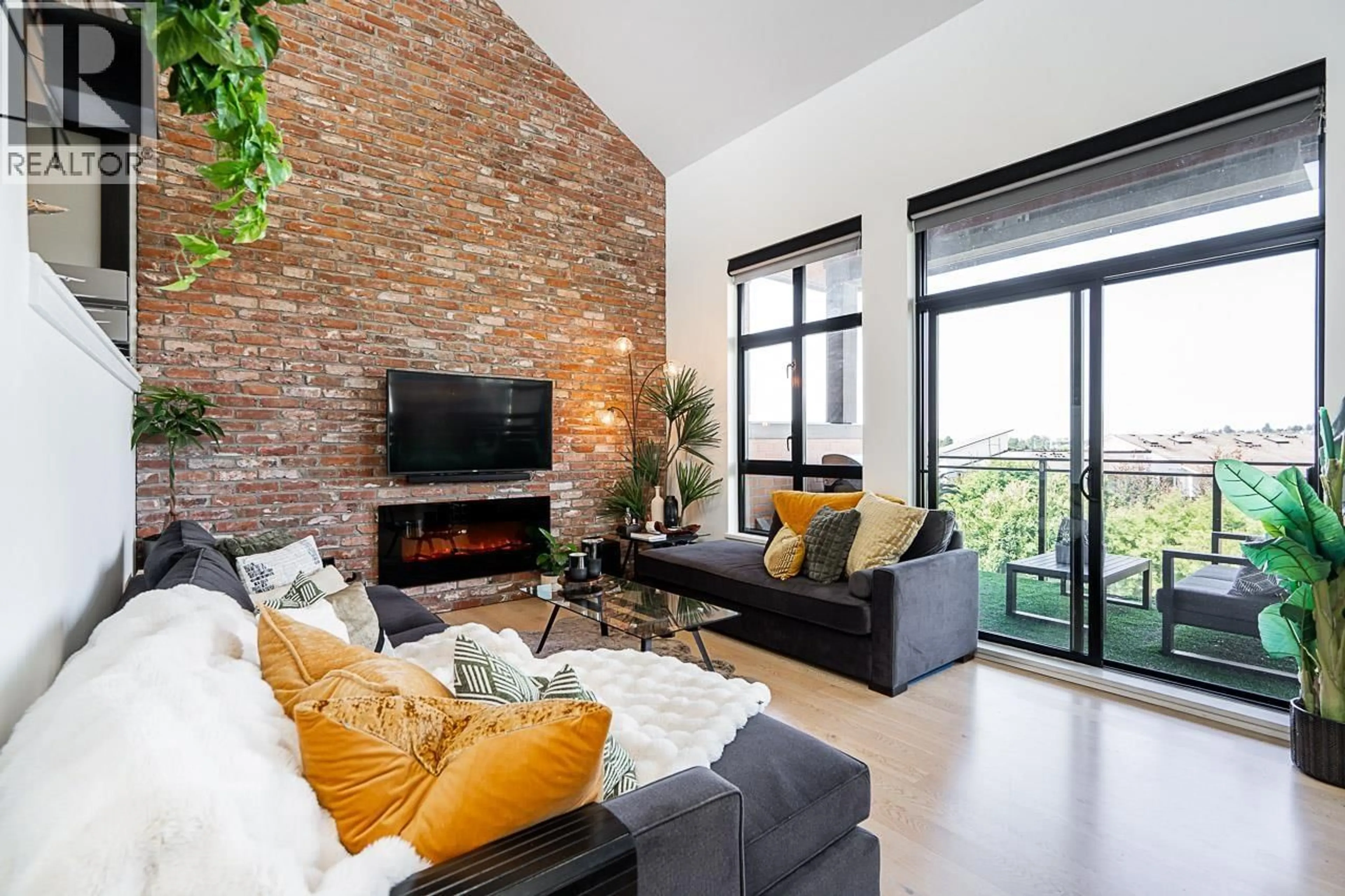 Living room with furniture, unknown for 416 - 220 SALTER STREET, New Westminster British Columbia V3M0H4