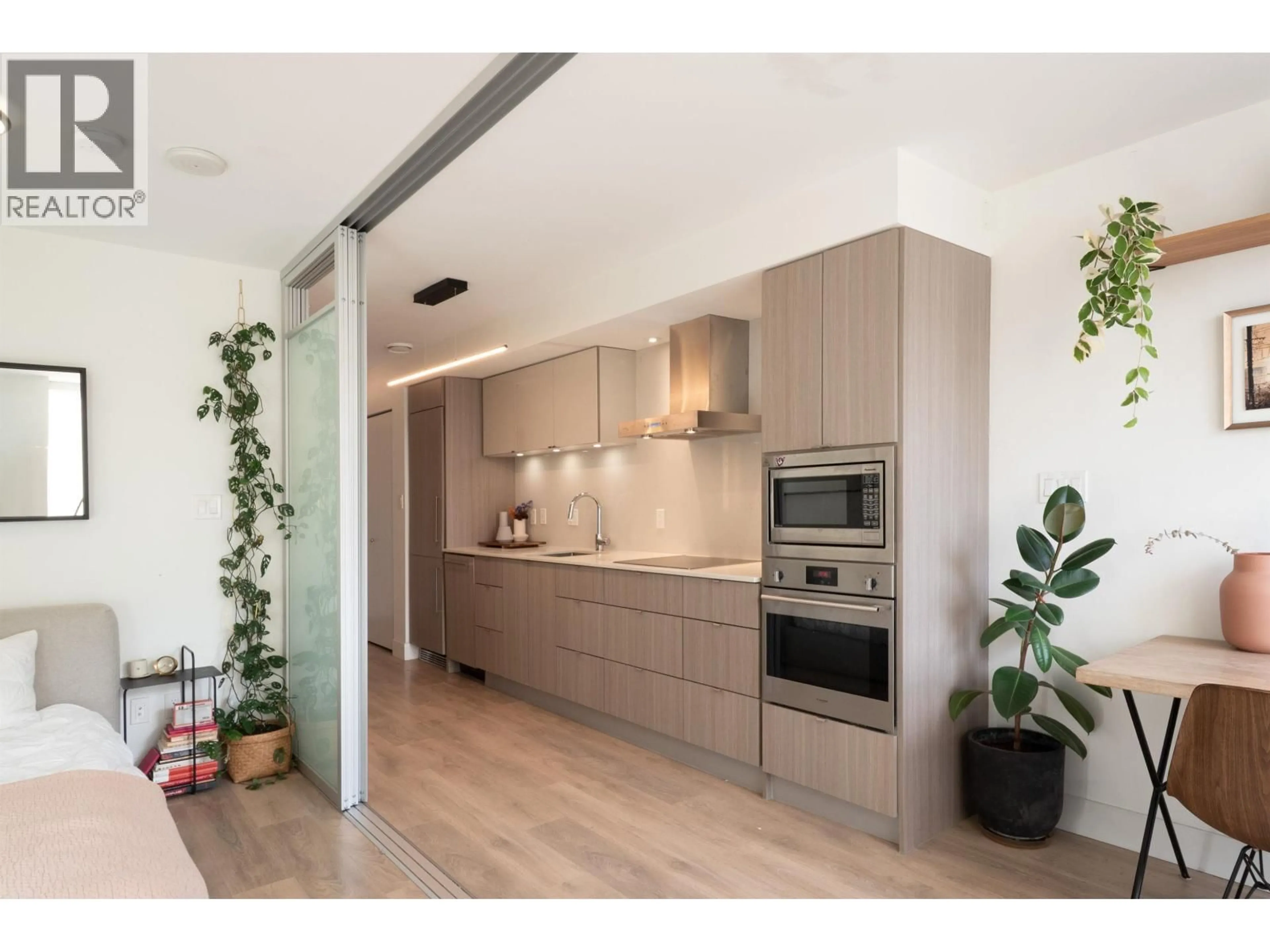 Unknown for 208 - 1788 COLUMBIA STREET, Vancouver British Columbia V5Y0L7