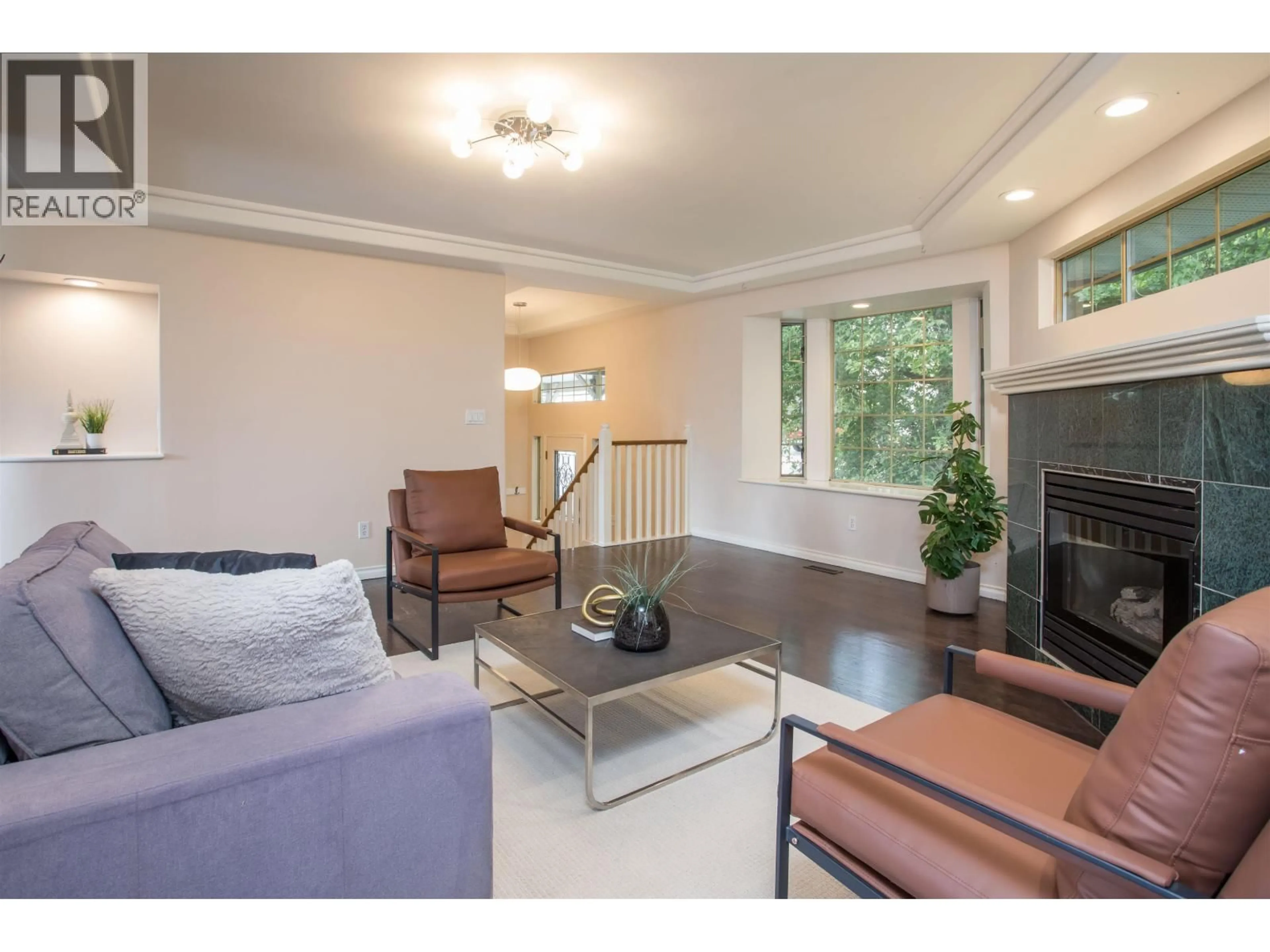 Living room with furniture, wood/laminate floor for 1005 ALDERSON AVENUE, Coquitlam British Columbia V3K1V8