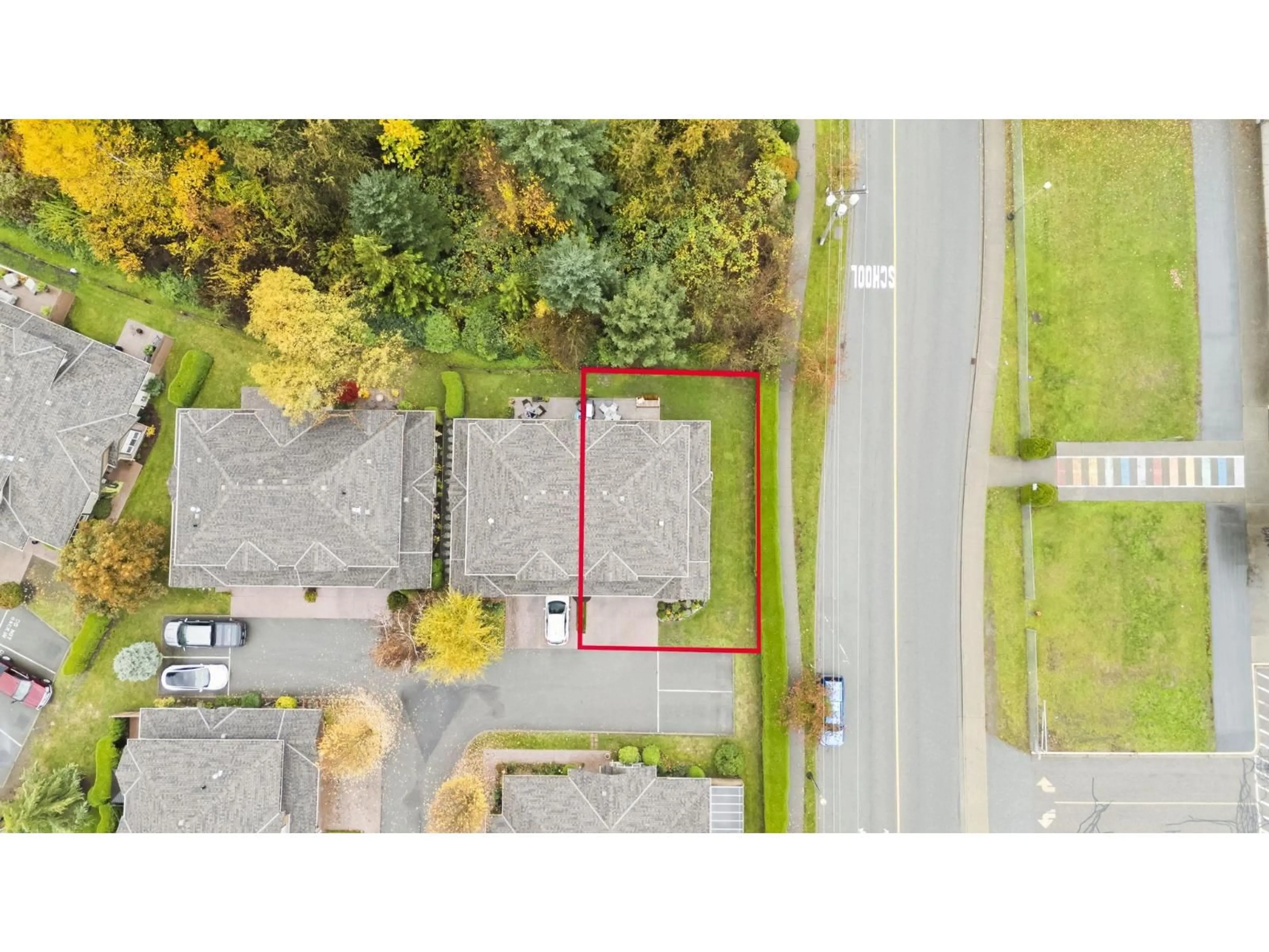A pic from outside/outdoor area/front of a property/back of a property/a pic from drone, street for 10 - 6887 SHEFFIELD WAY, Chilliwack British Columbia V2R5V5