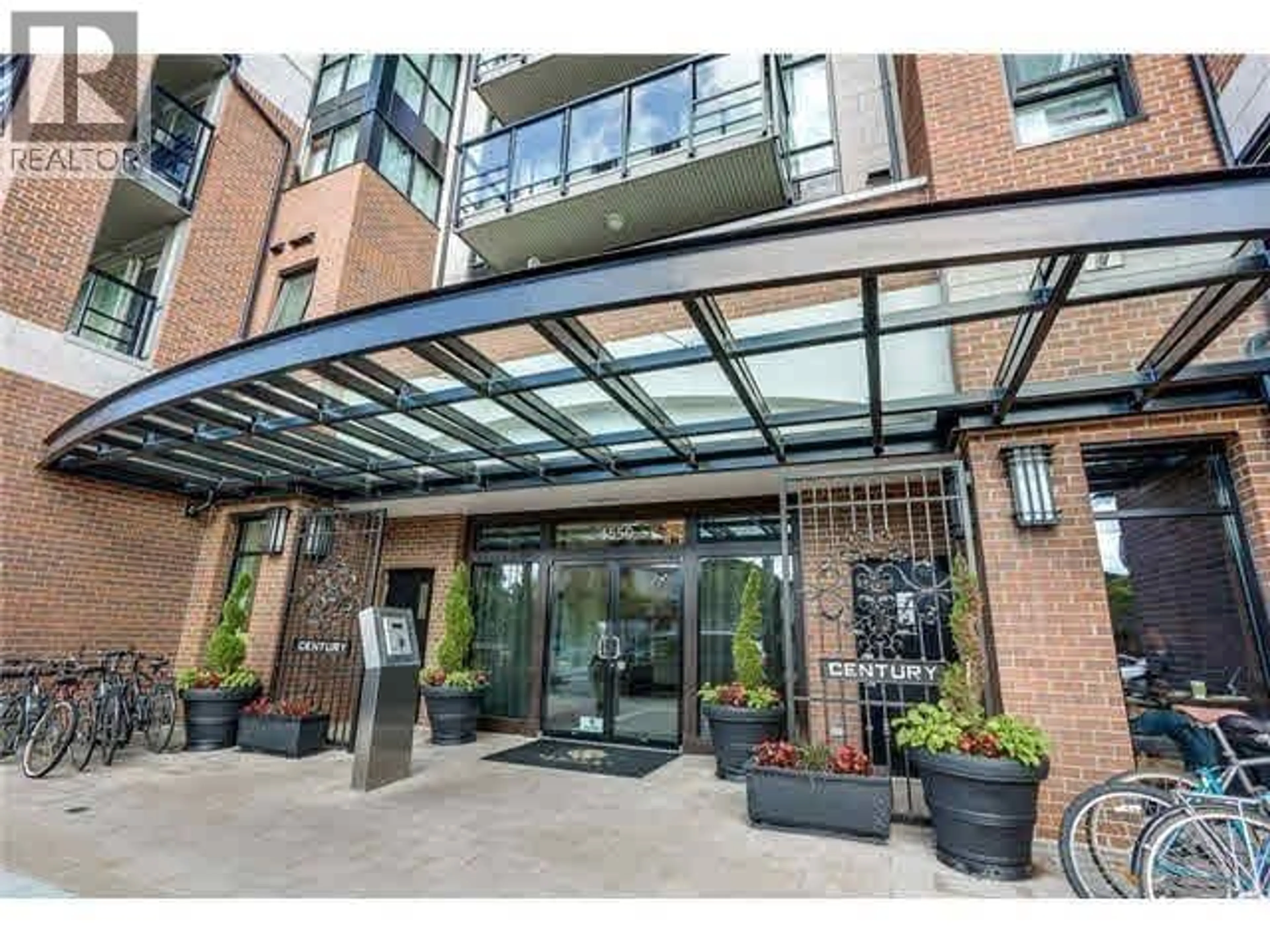 Indoor foyer for 320 - 4550 FRASER STREET, Vancouver British Columbia V5V4G8