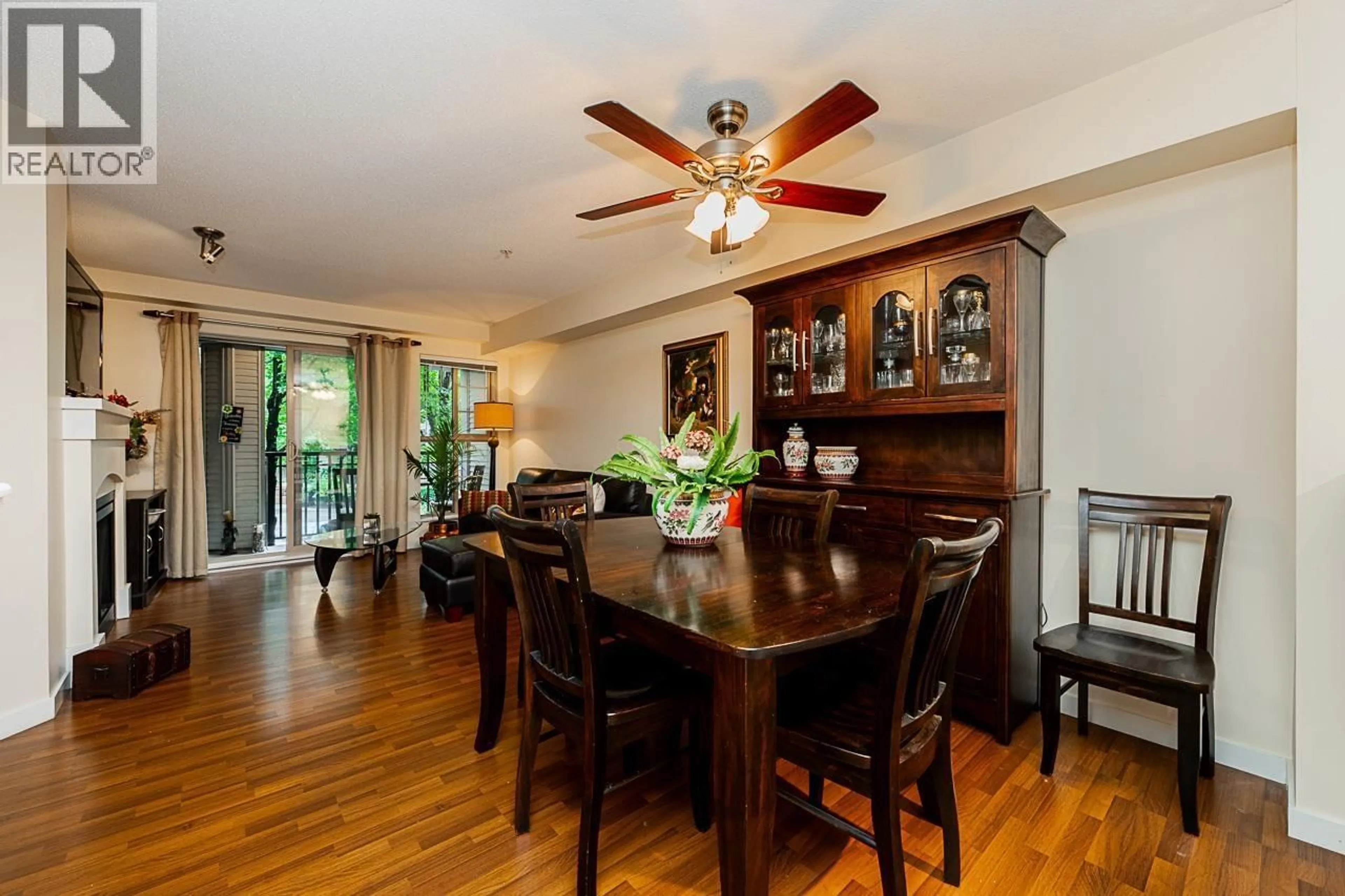 Dining room, wood/laminate floor for 206 - 2958 SILVER SPRINGS BOULEVARD, Coquitlam British Columbia V3E3R9