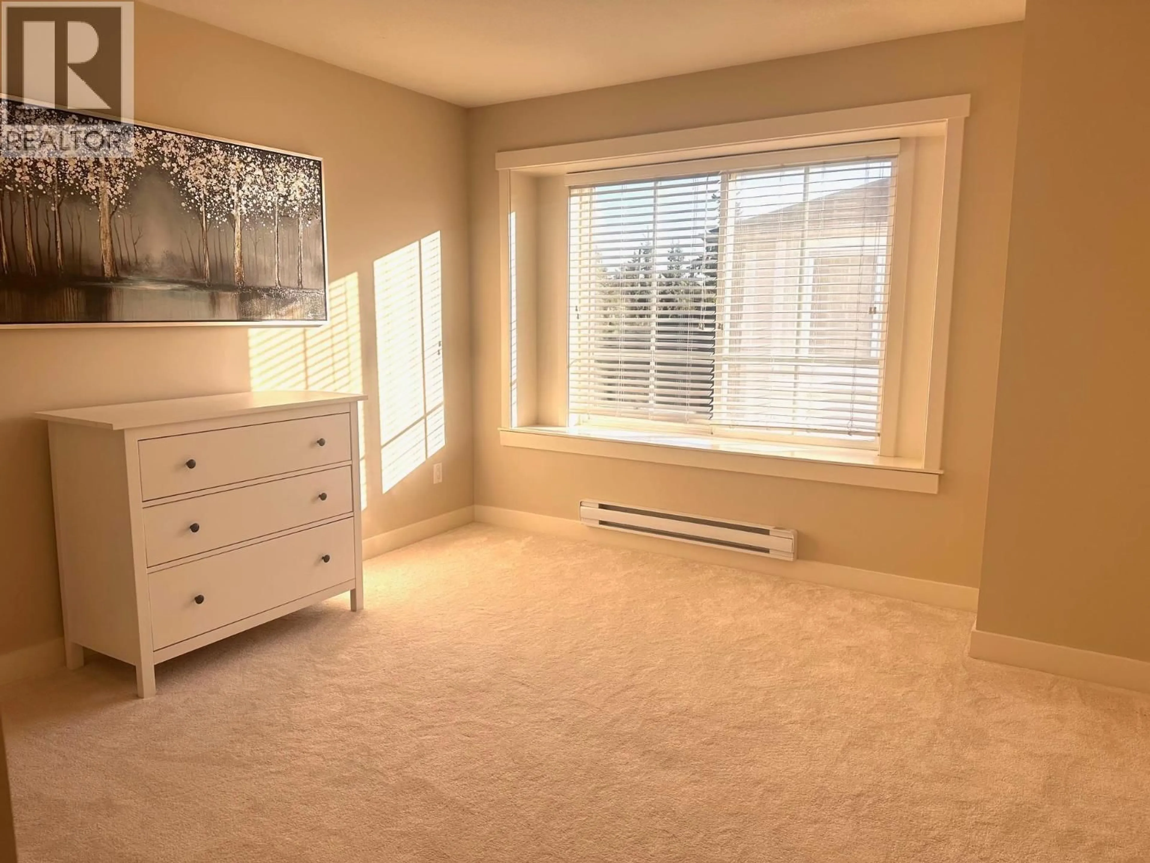 A pic of a room for 16 - 9811 FERNDALE ROAD, Richmond British Columbia V6Y1X4