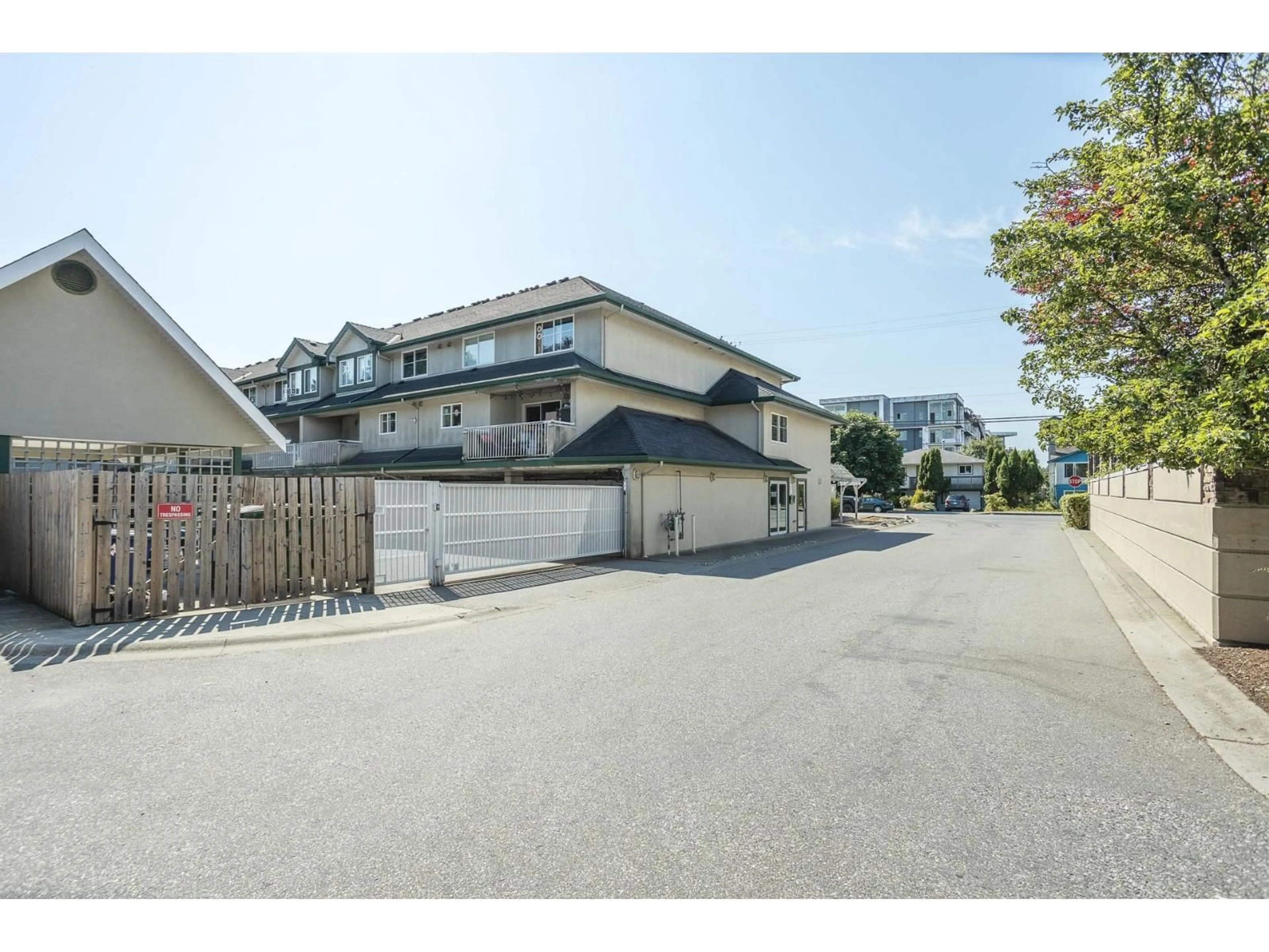 Unknown for 214 - 19953 55A, Langley British Columbia V3A3X4