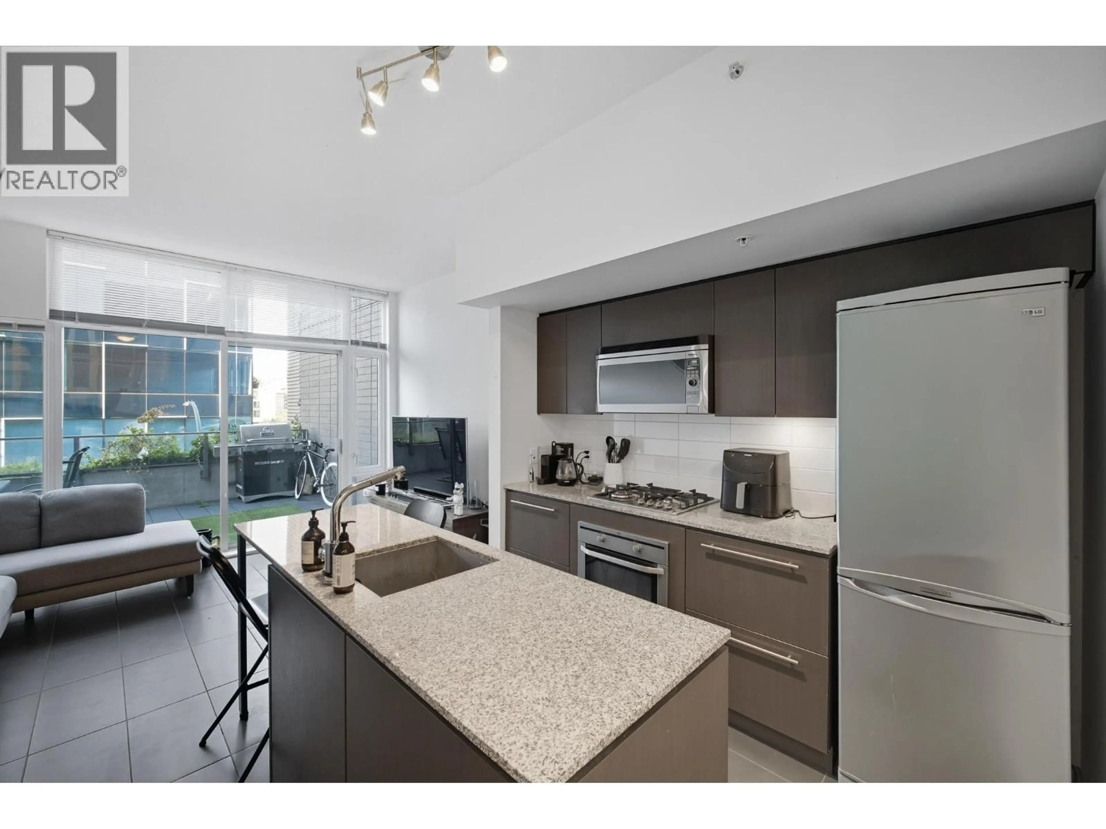 Unknown for 209 - 522 8TH AVENUE, Vancouver British Columbia V5Z0A9