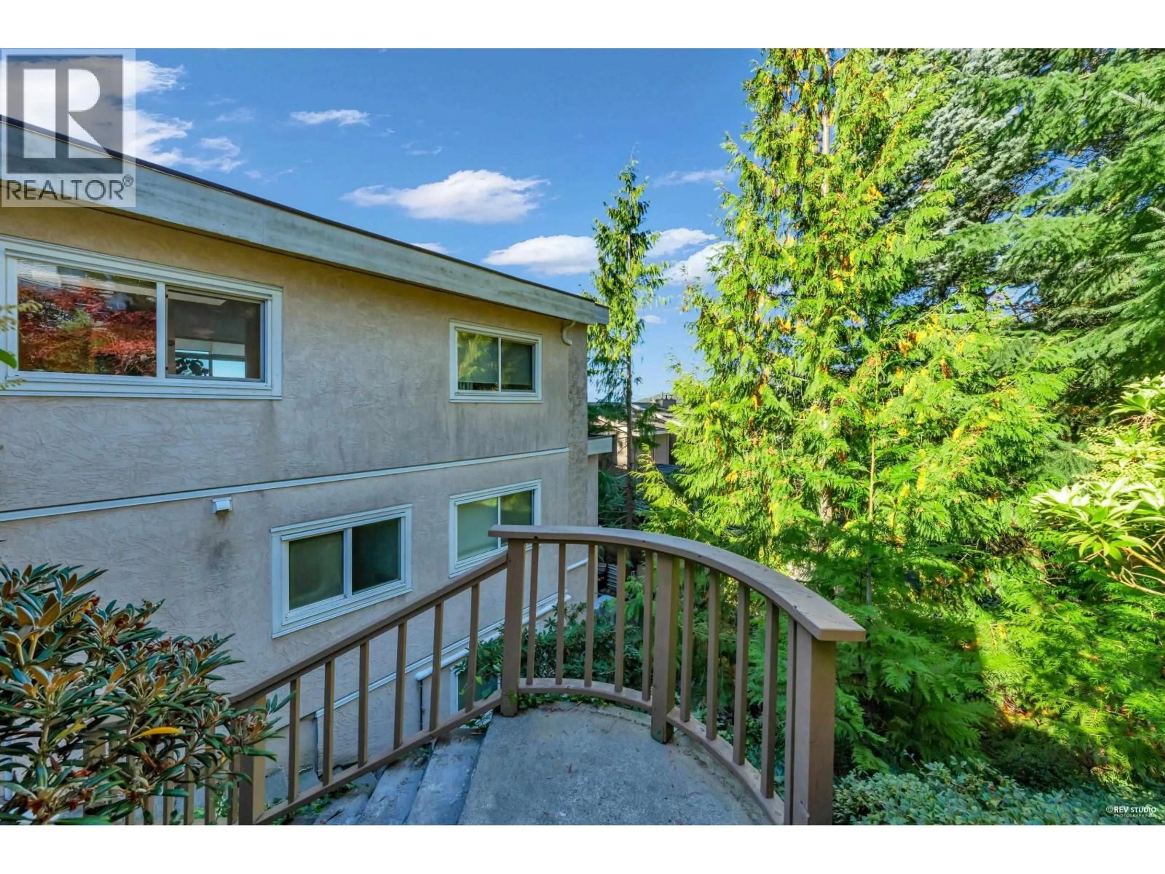 Unknown for 4673 WOODBURN ROAD, West Vancouver British Columbia V7S2W7