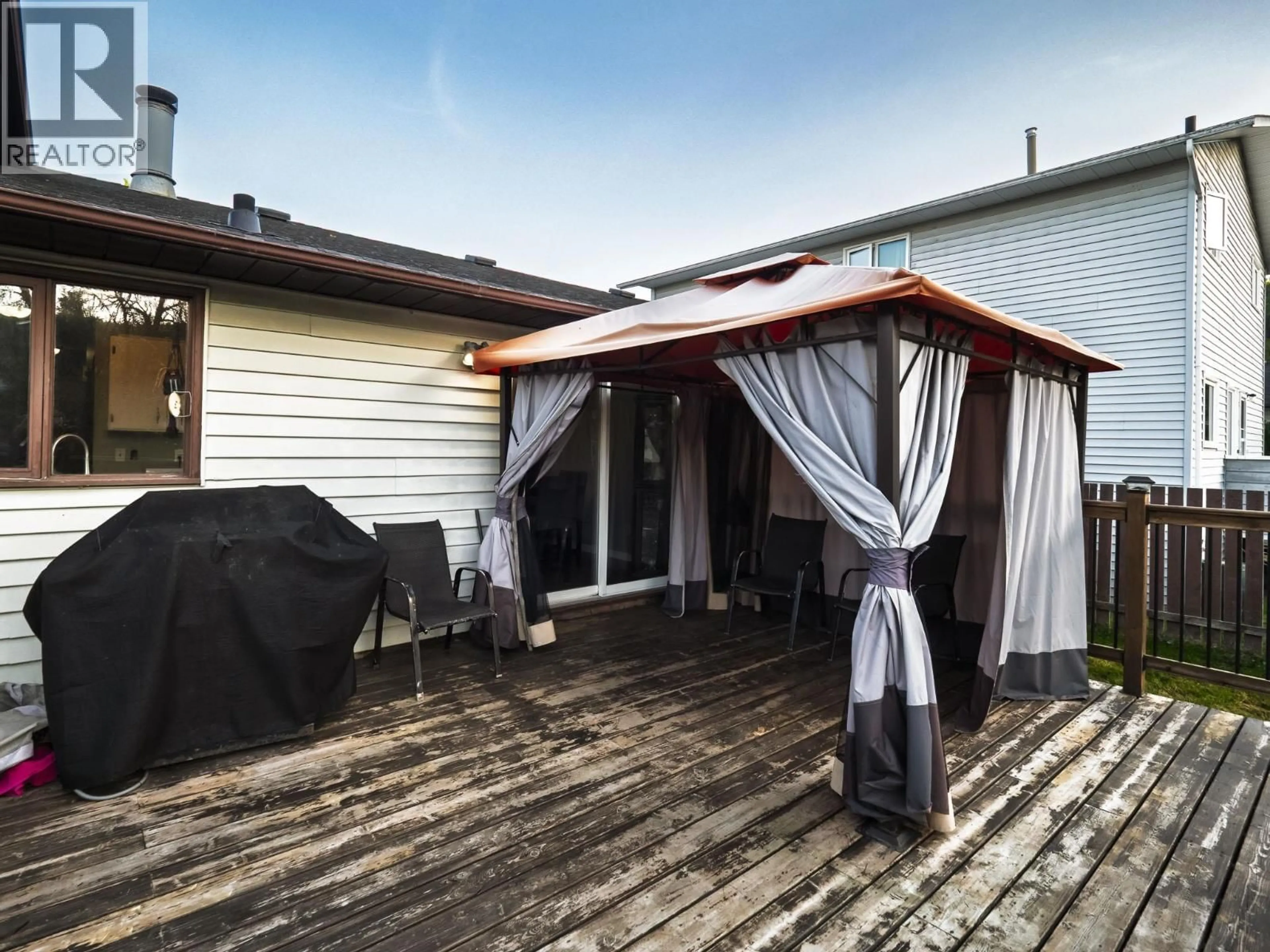 Patio, street for 3011 CHRISTOPHER CRESCENT, Prince George British Columbia V2N4R9