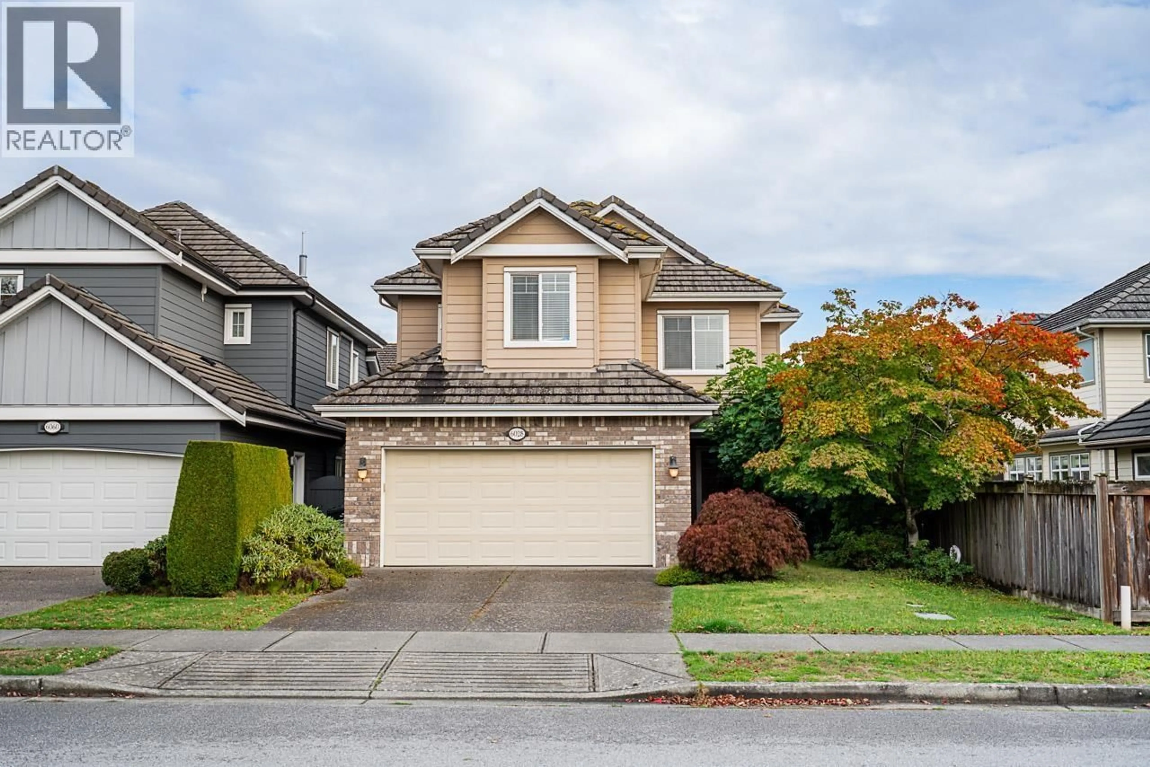 Home with vinyl exterior material, street for 6028 DUNSMUIR CRESCENT, Richmond British Columbia V7C5V7