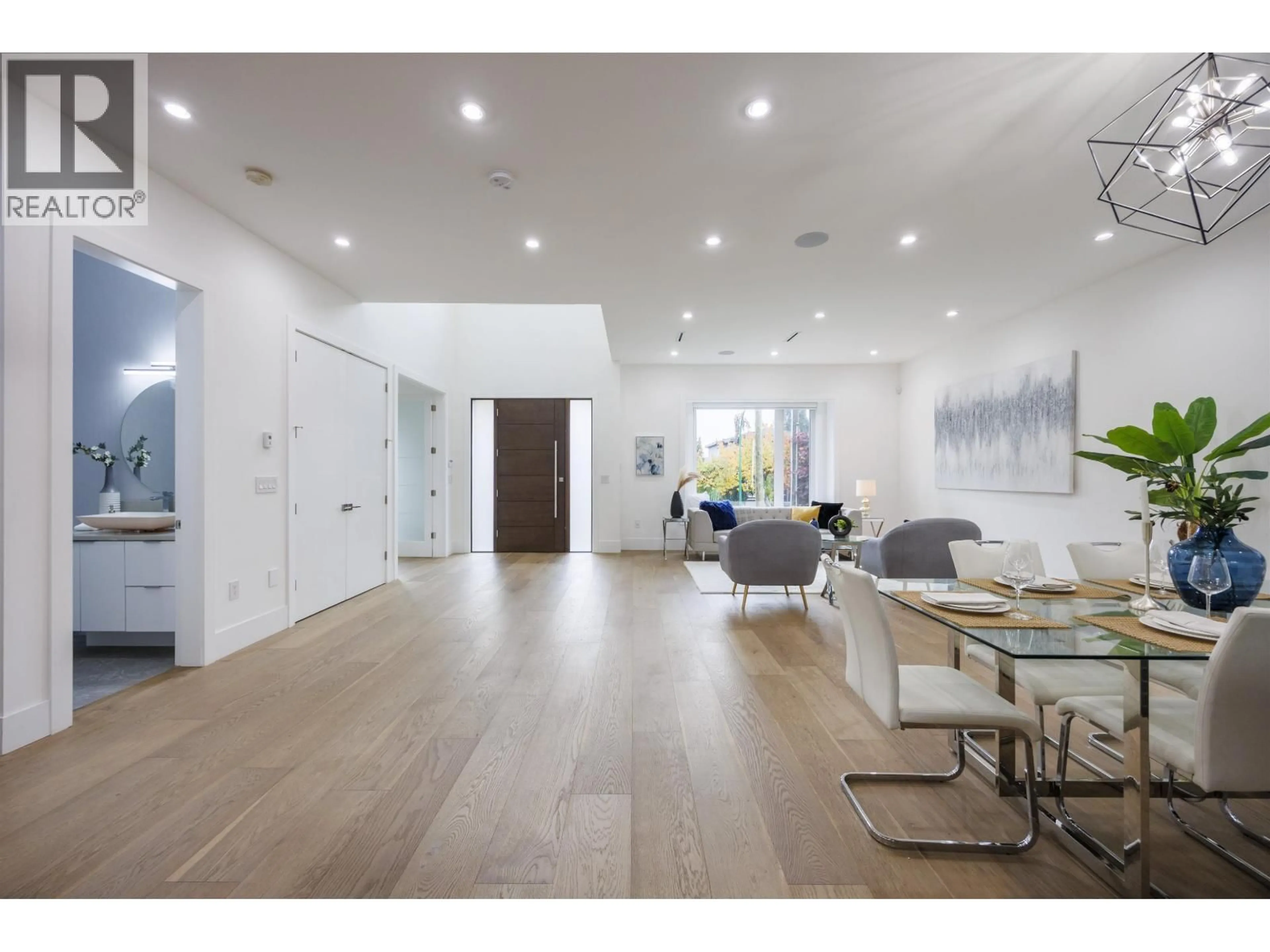 Unknown for 8475 12TH AVENUE, Burnaby British Columbia V3N2L8