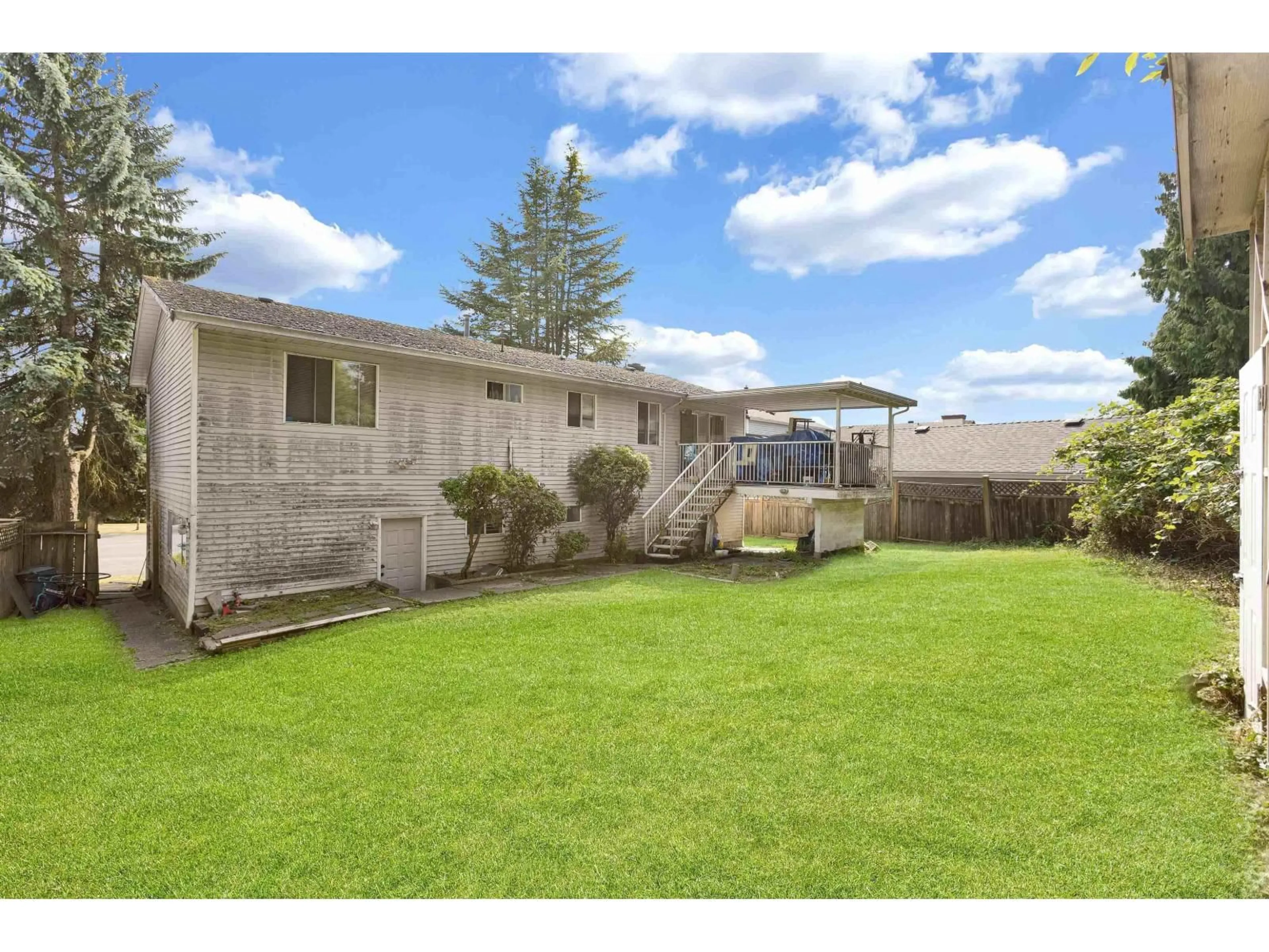 Unknown for 15307 85A, Surrey British Columbia V3S6J4